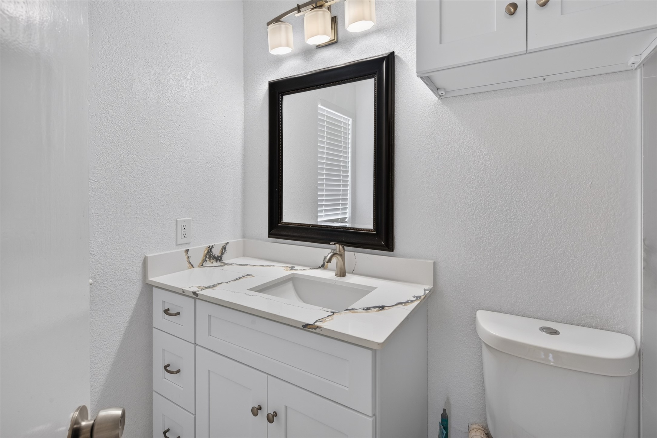 6525 Renwick Drive A Property Photo 14