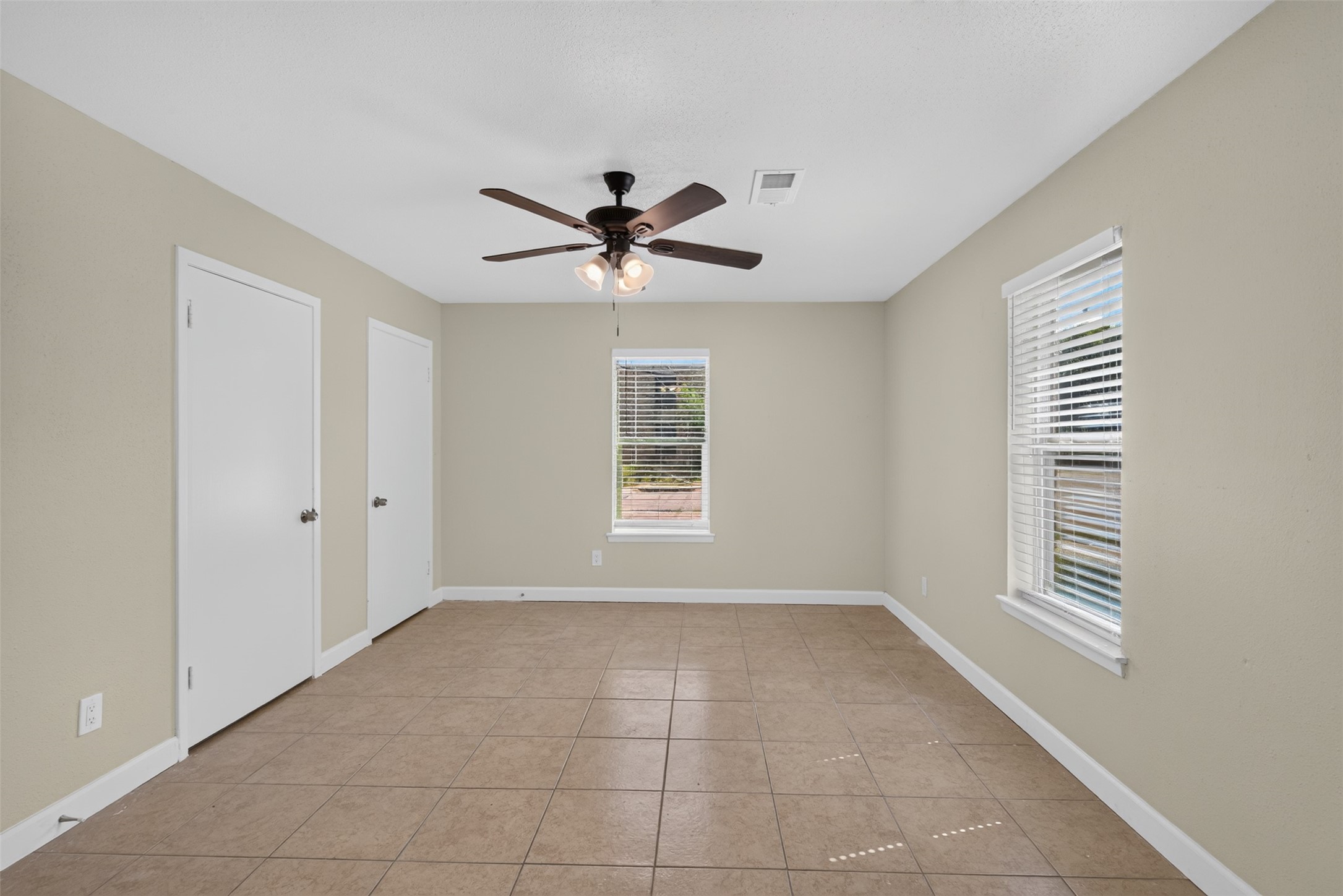 6525 Renwick Drive A Property Photo 16