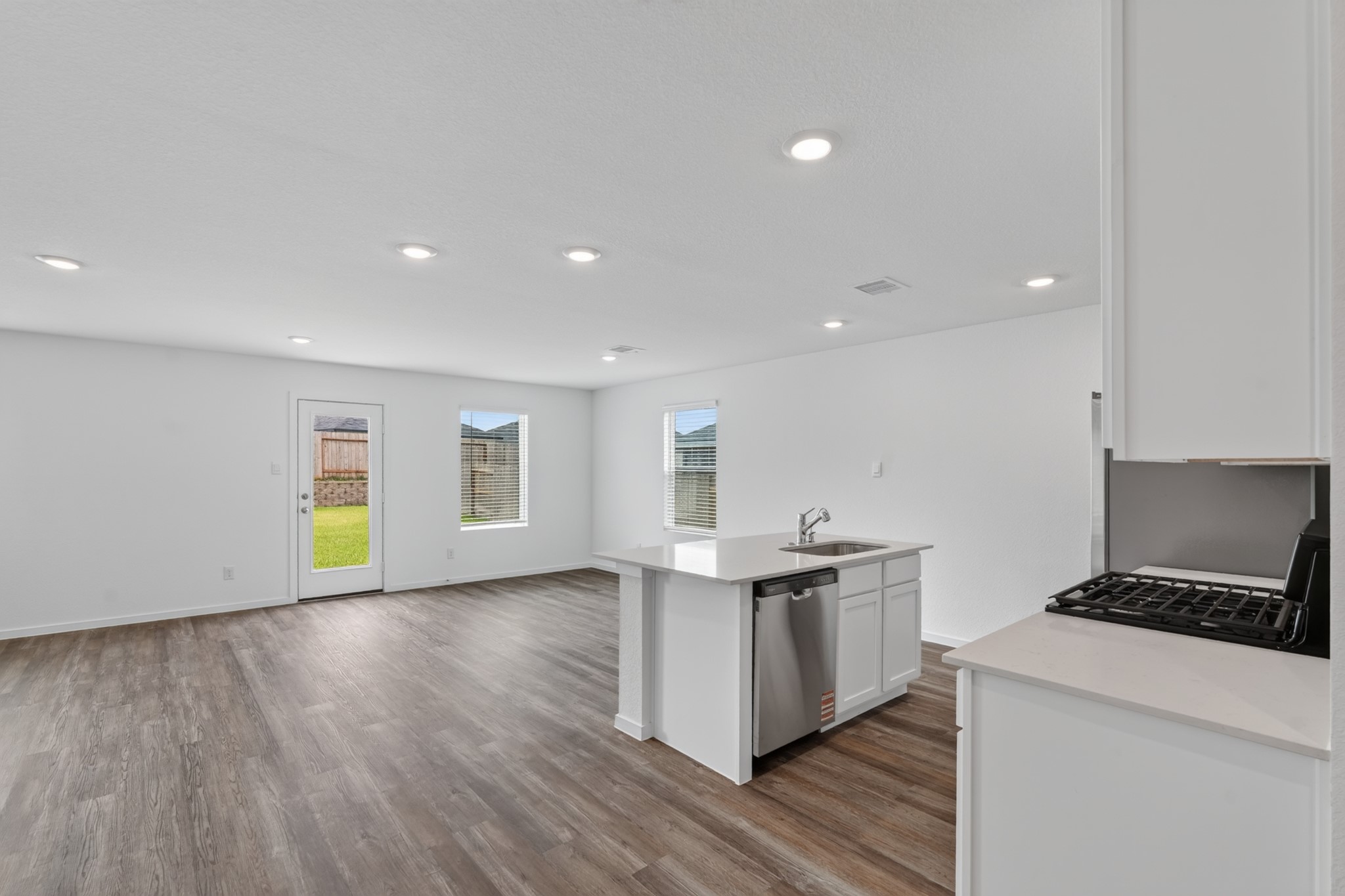 40818 Hawthorne Glades Street Property Photo 6
