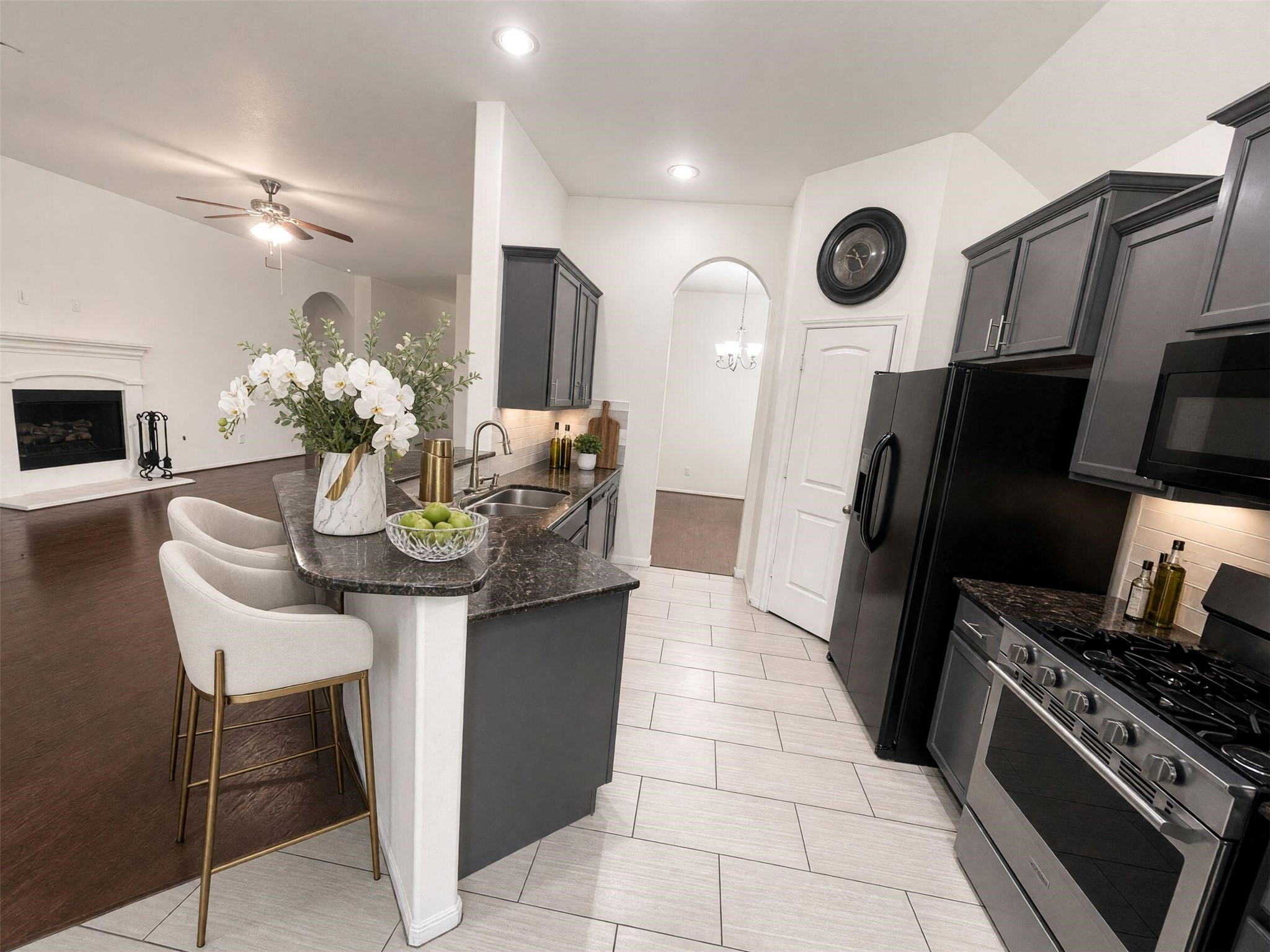 129 Autumn Forest Lane Property Photo 6