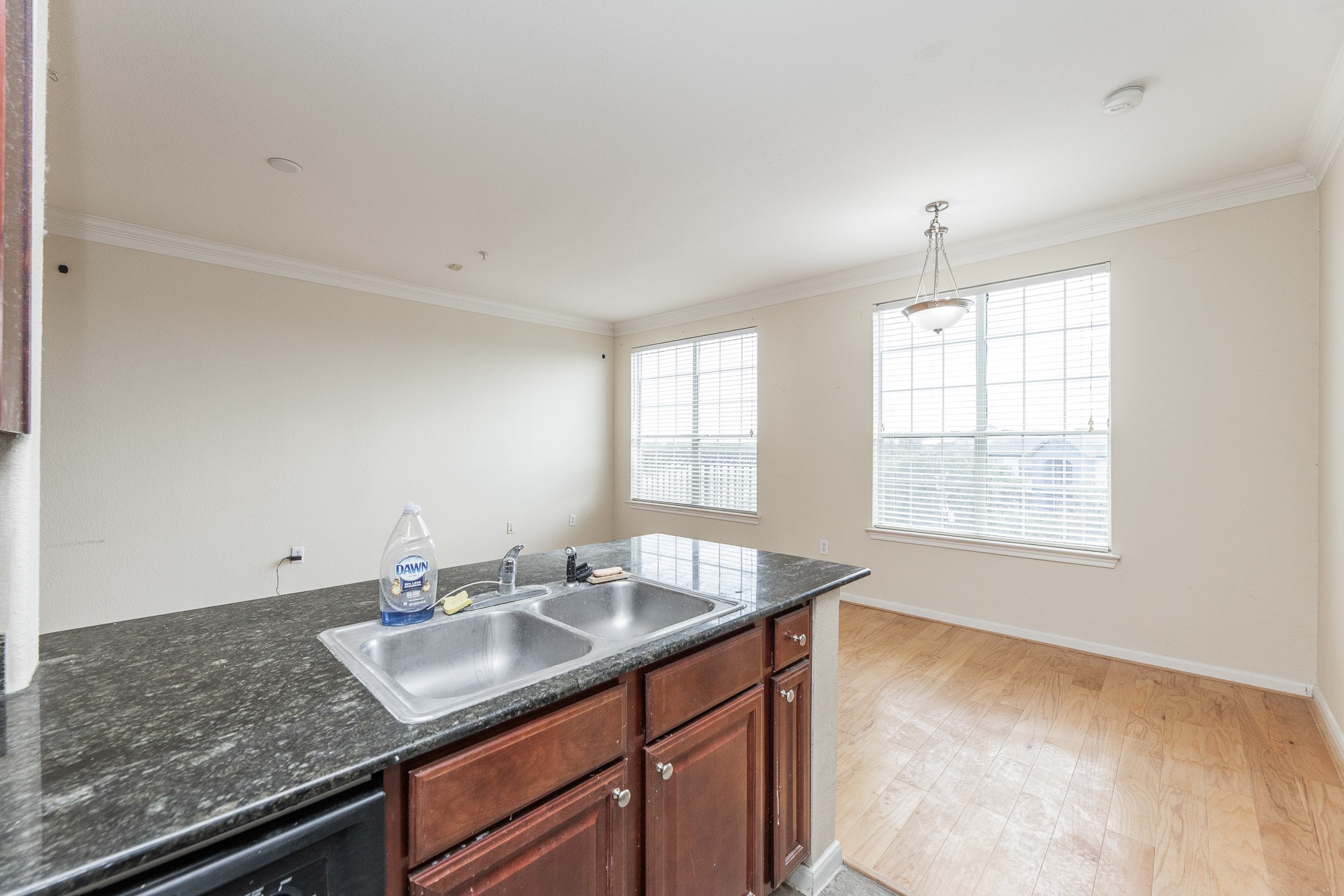 7575 Kirby Drive 2417 Property Photo 16