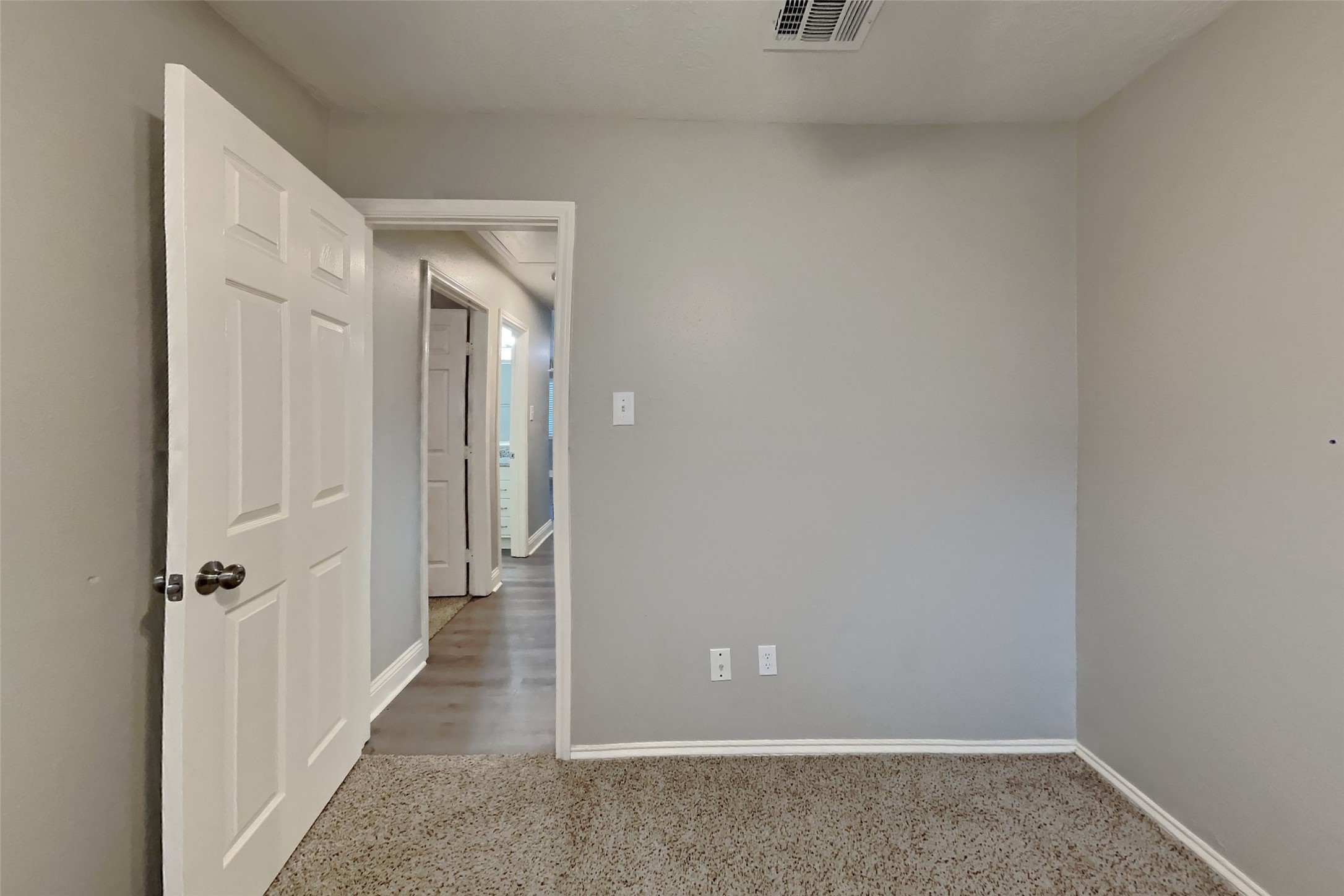 29118 Stapleford Street Property Photo 11