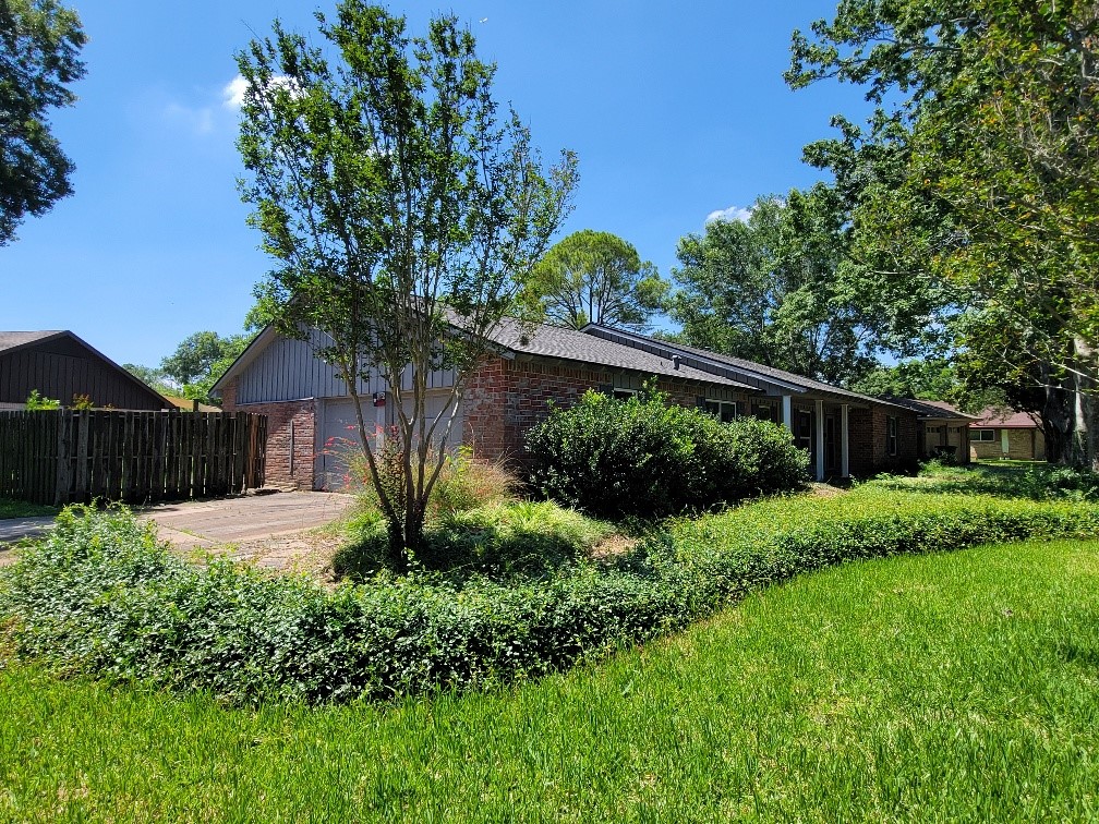 802 Seafoam Road Property Photo 2