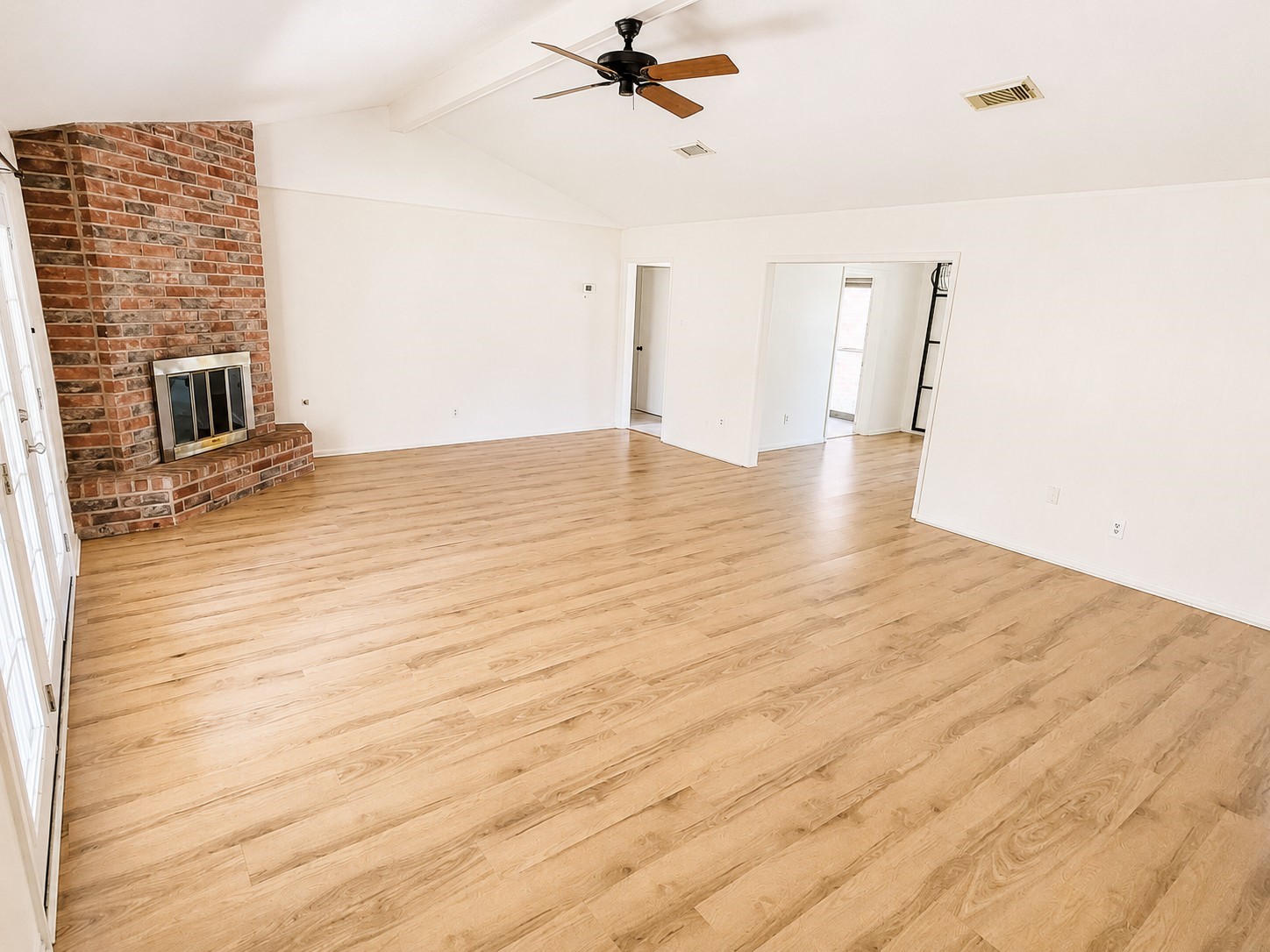 802 Seafoam Road Property Photo 4