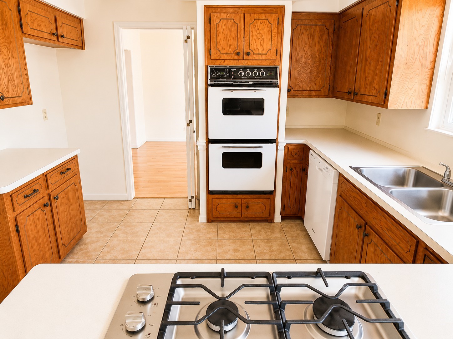 802 Seafoam Road Property Photo 6
