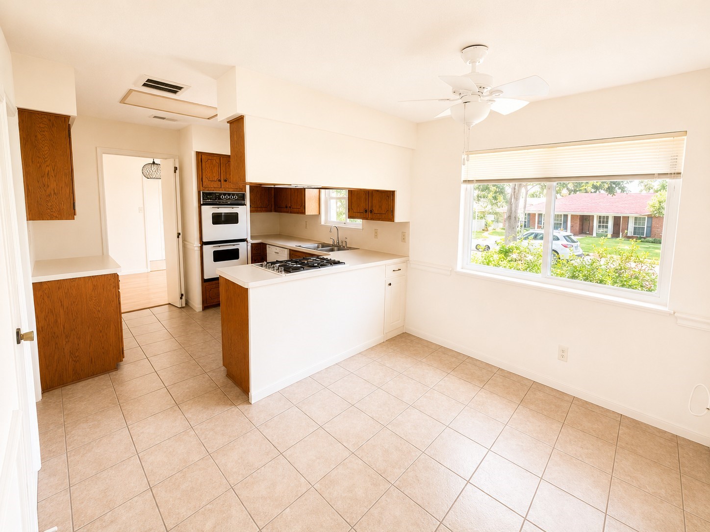 802 Seafoam Road Property Photo 7