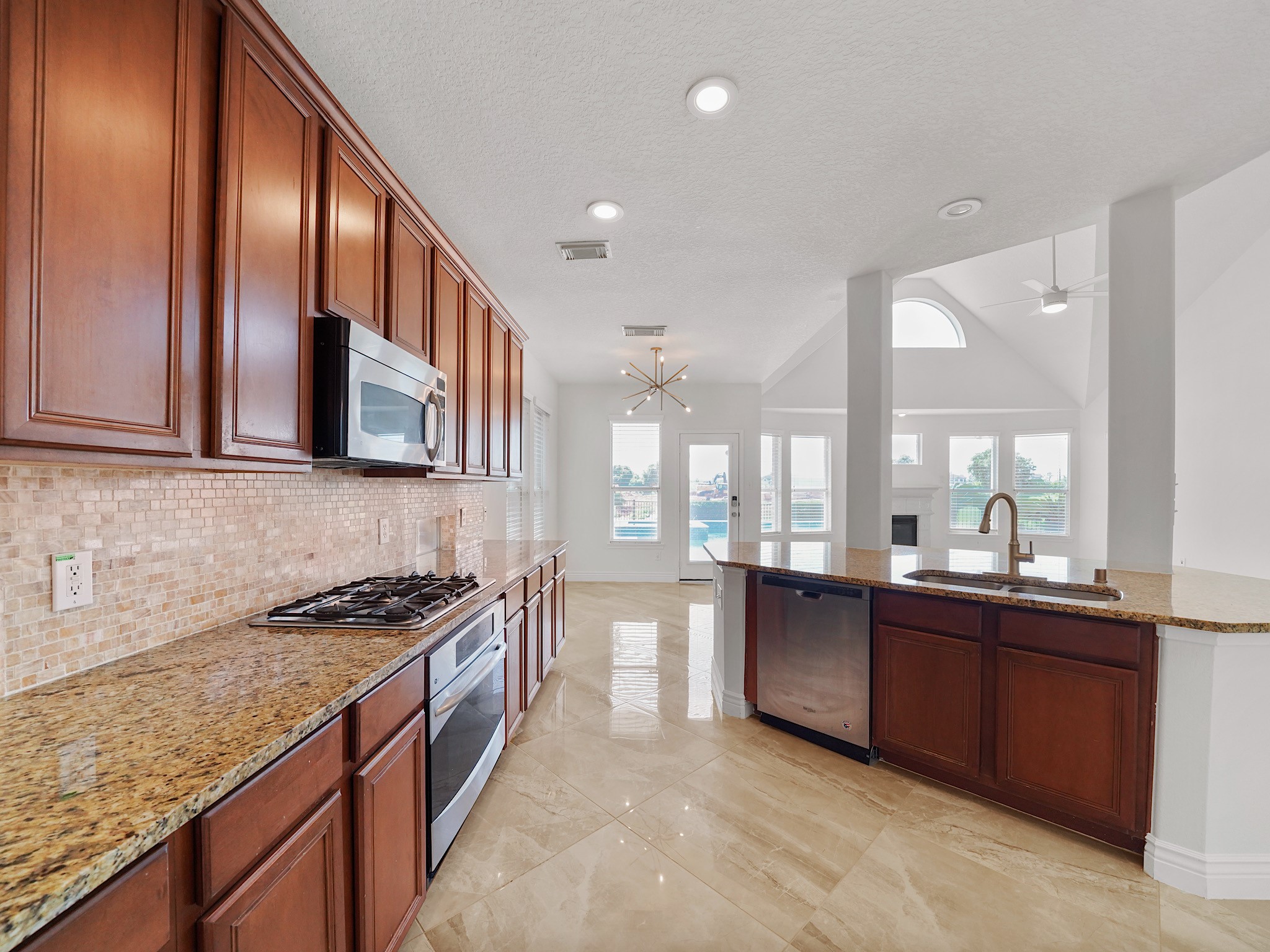5611 Horseshoe Falls Property Photo 9