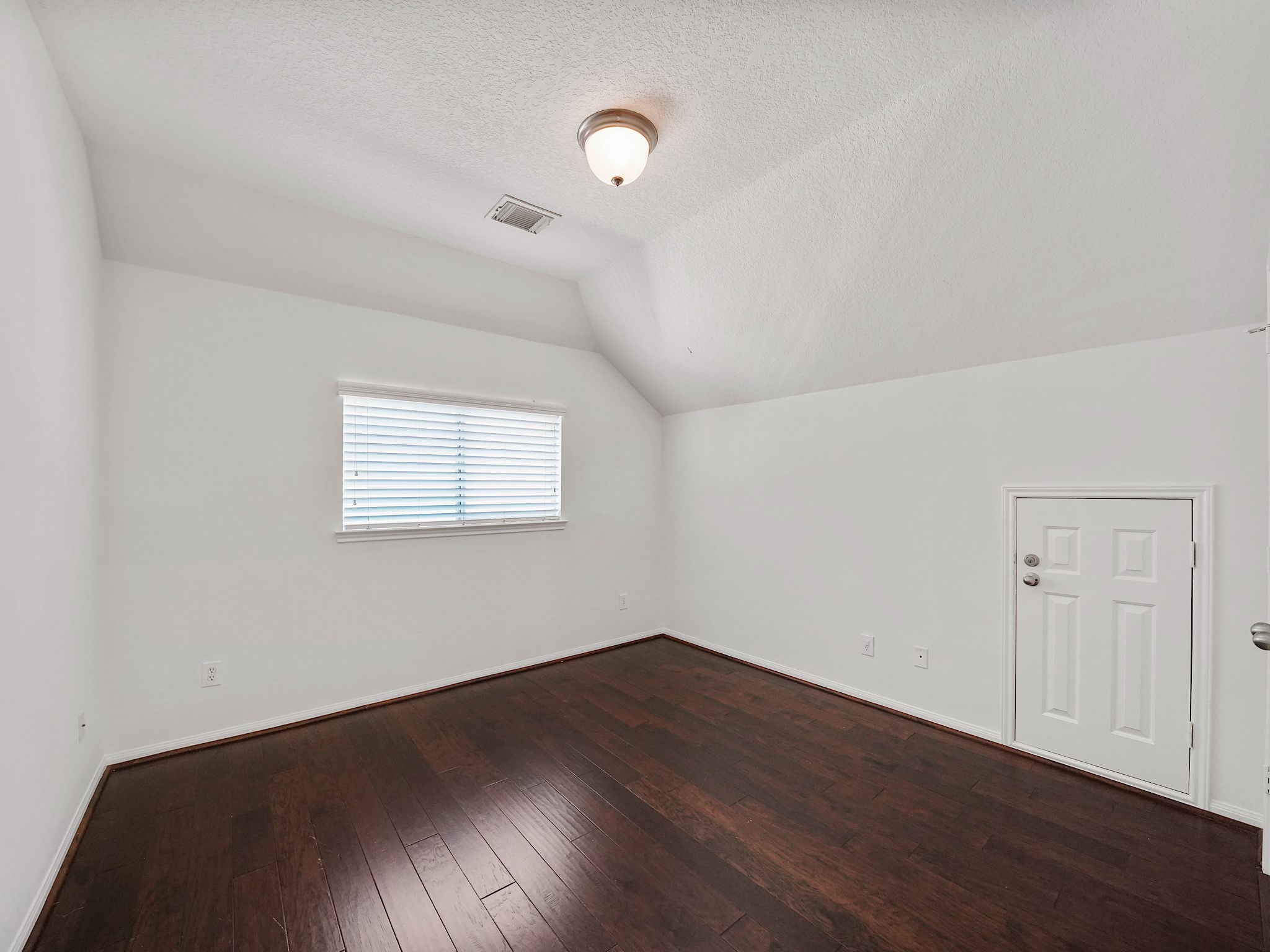 5611 Horseshoe Falls Property Photo 30