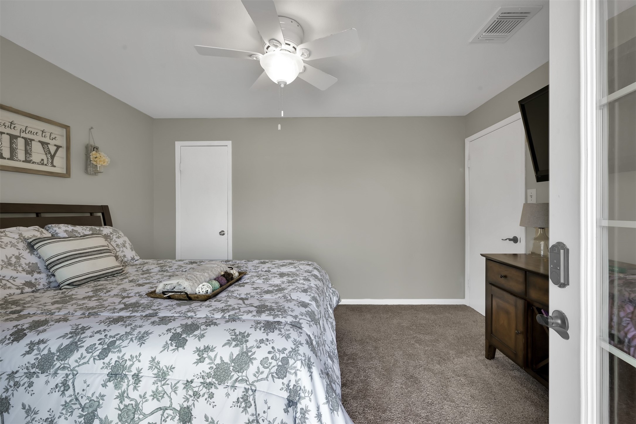 10496 Summit Drive Property Photo 16