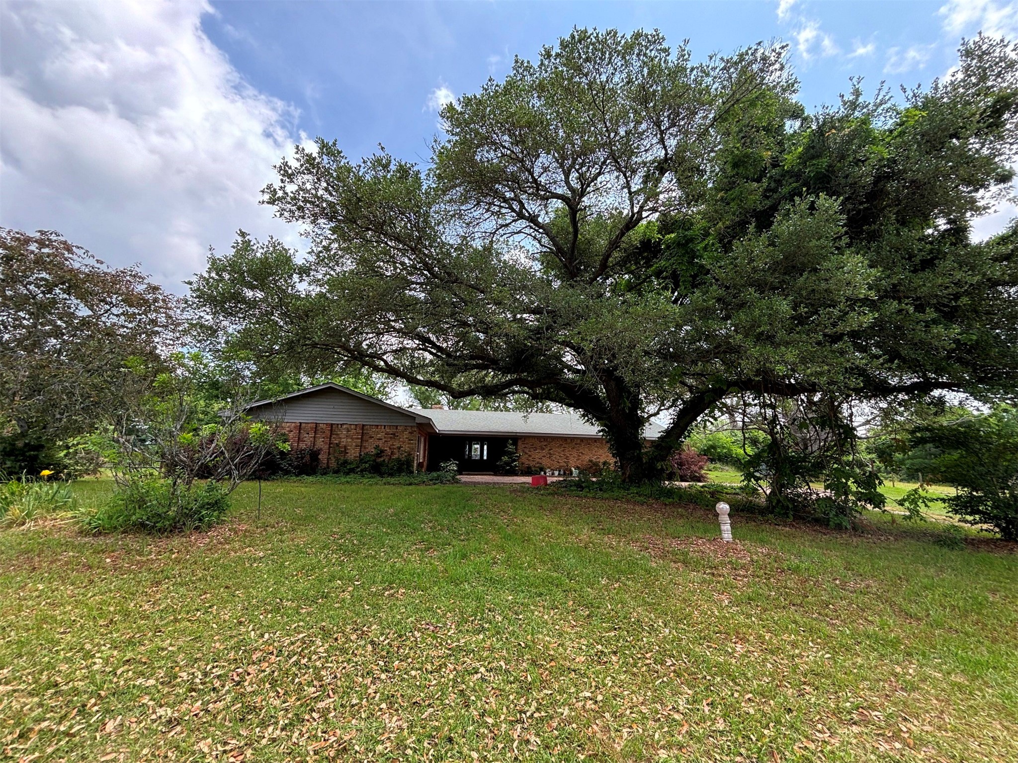 46916 Us Highway 69 N Property Photo 1