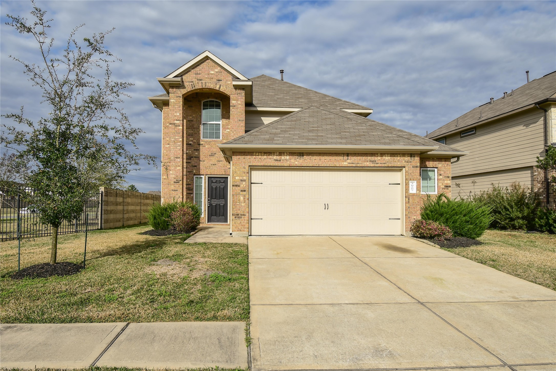 30507 Ginger Trace Drive Property Photo 1