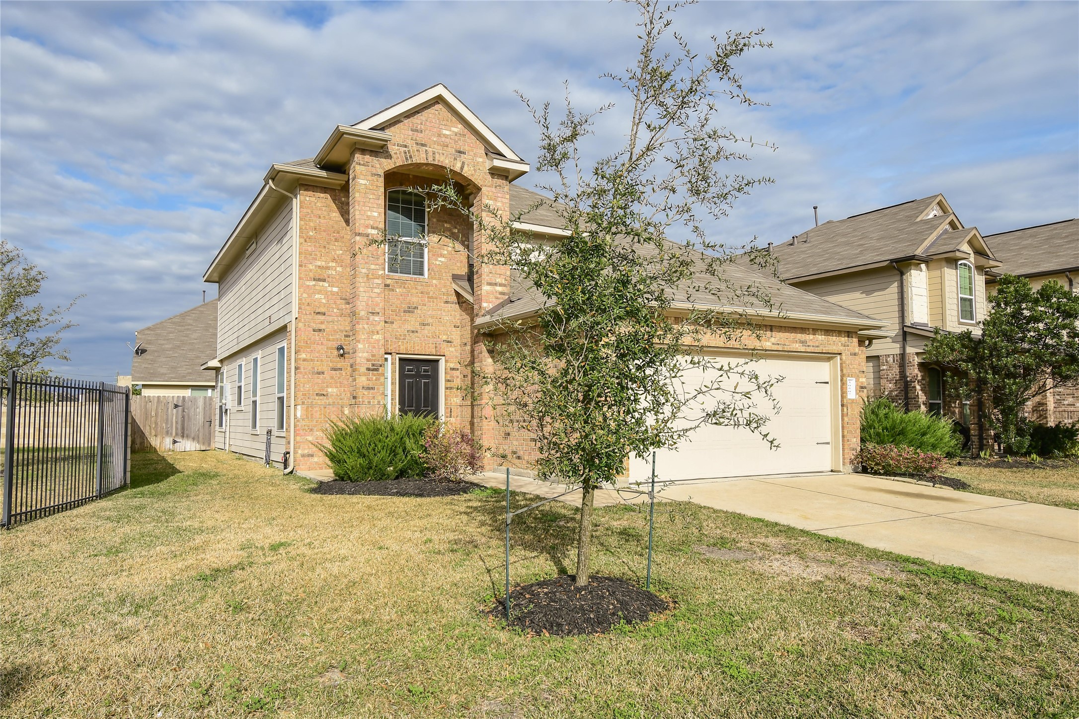 30507 Ginger Trace Drive Property Photo 2