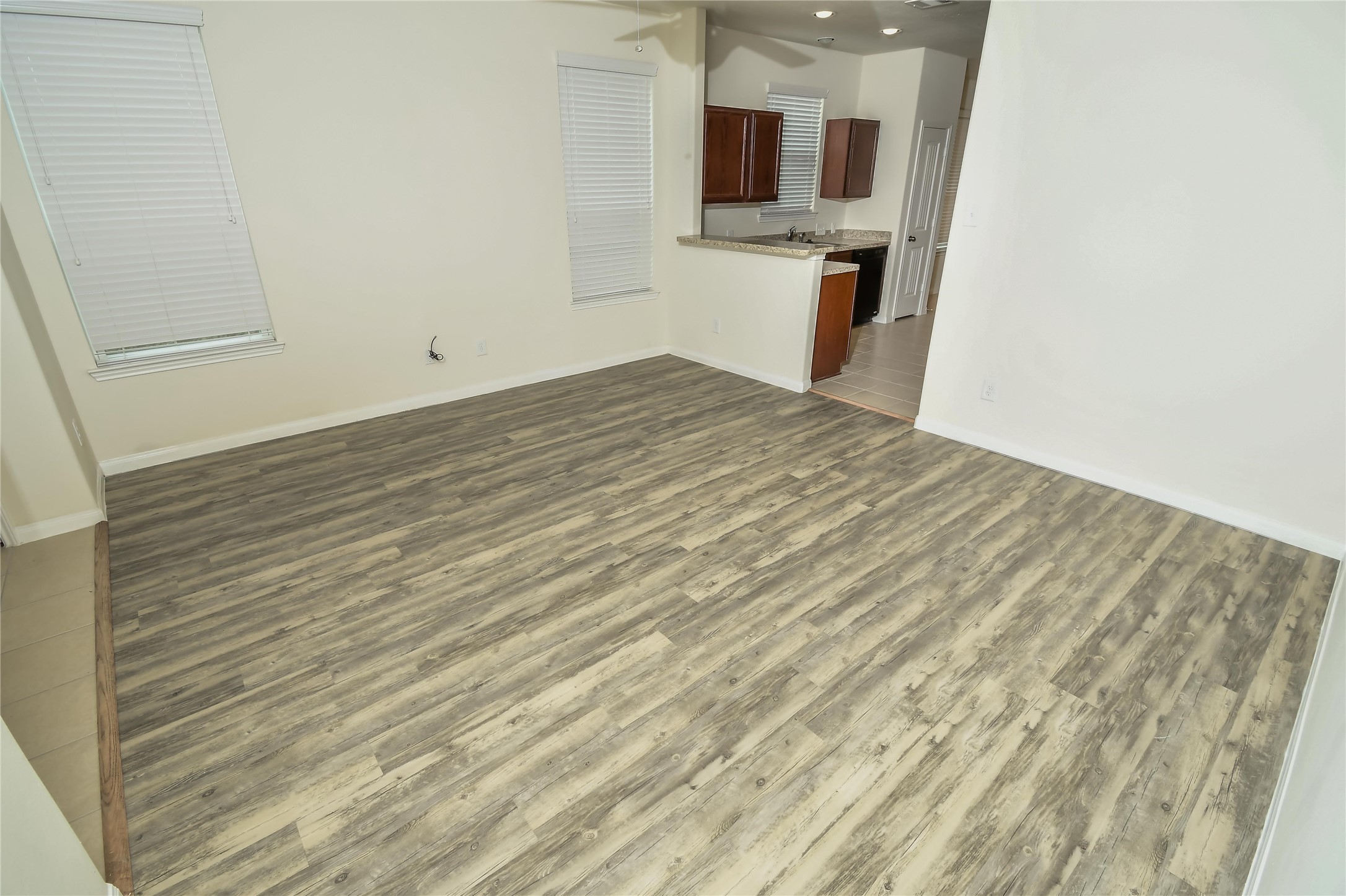 30507 Ginger Trace Drive Property Photo 8