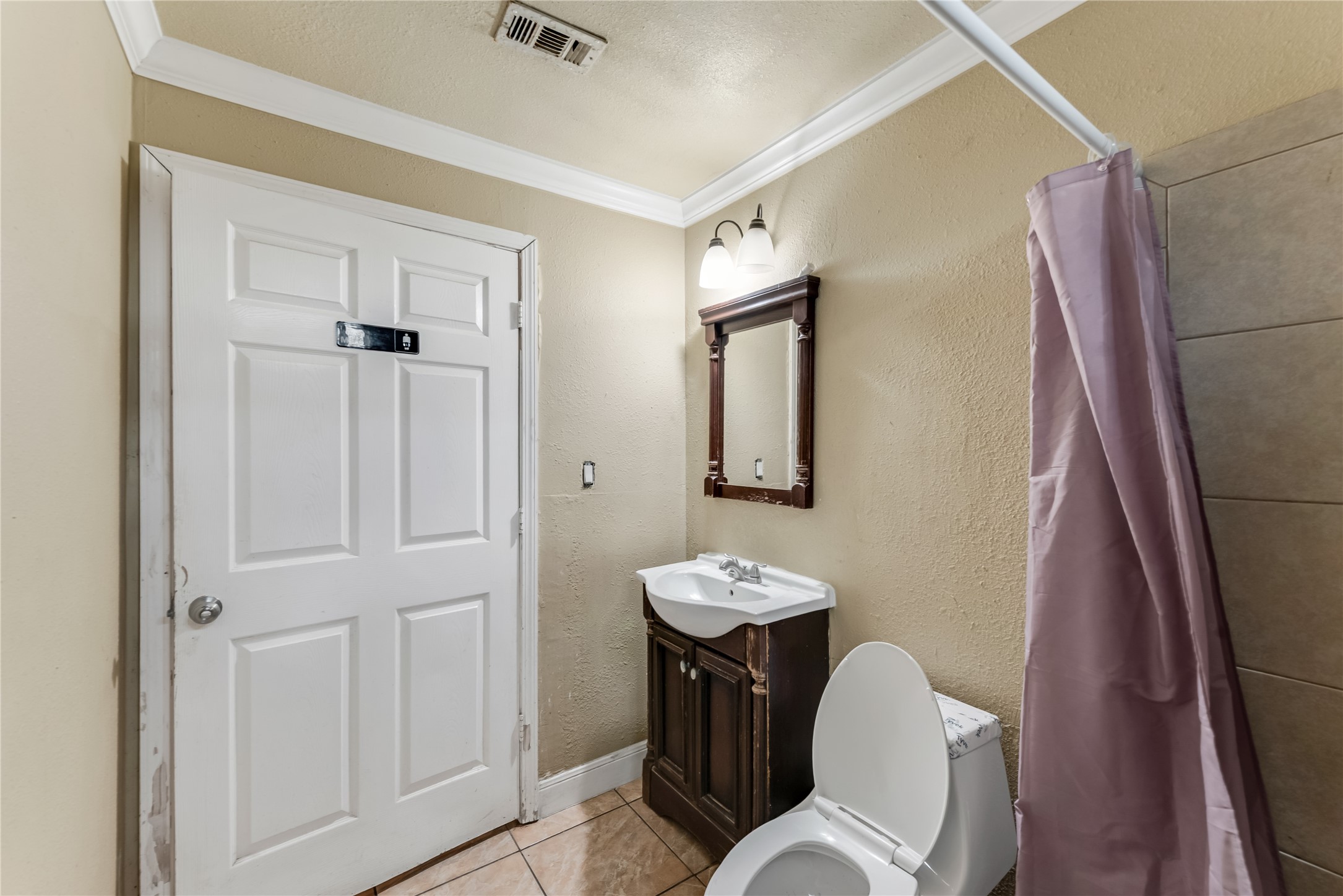 518 Westbrook Drive 1 Property Photo 12