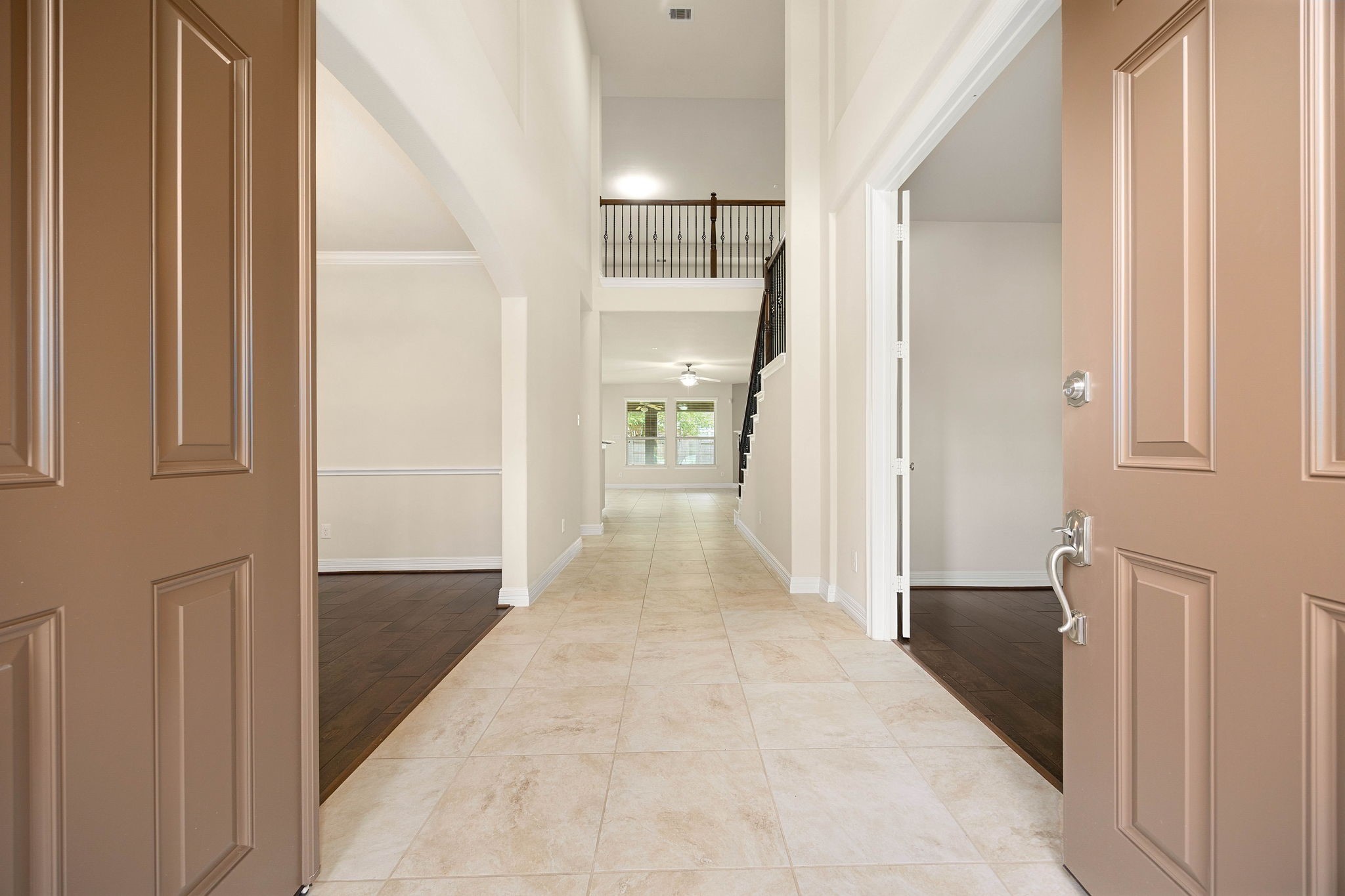 26306 Sunny Springs Lane Property Photo 4