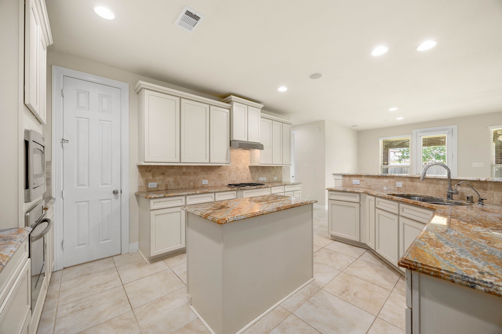 26306 Sunny Springs Lane Property Photo 12