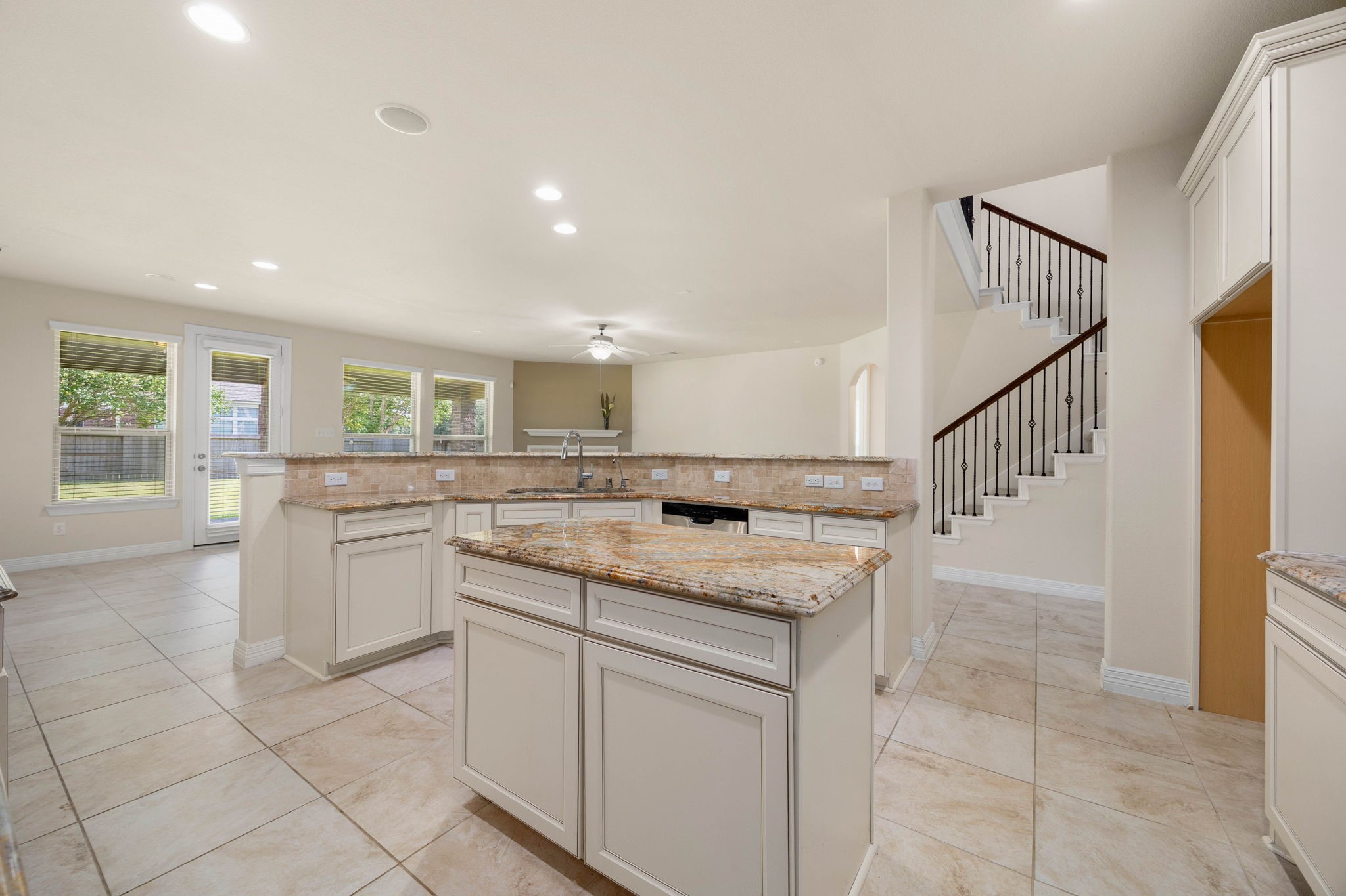 26306 Sunny Springs Lane Property Photo 14