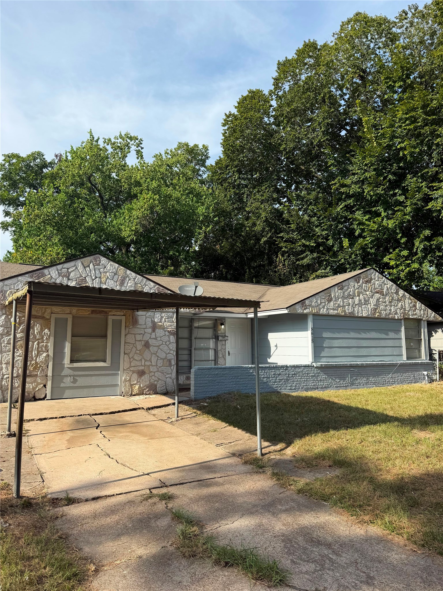 5615 Simsdale Street Property Photo 1
