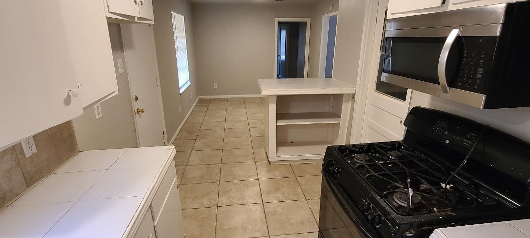 5615 Simsdale Street Property Photo 9