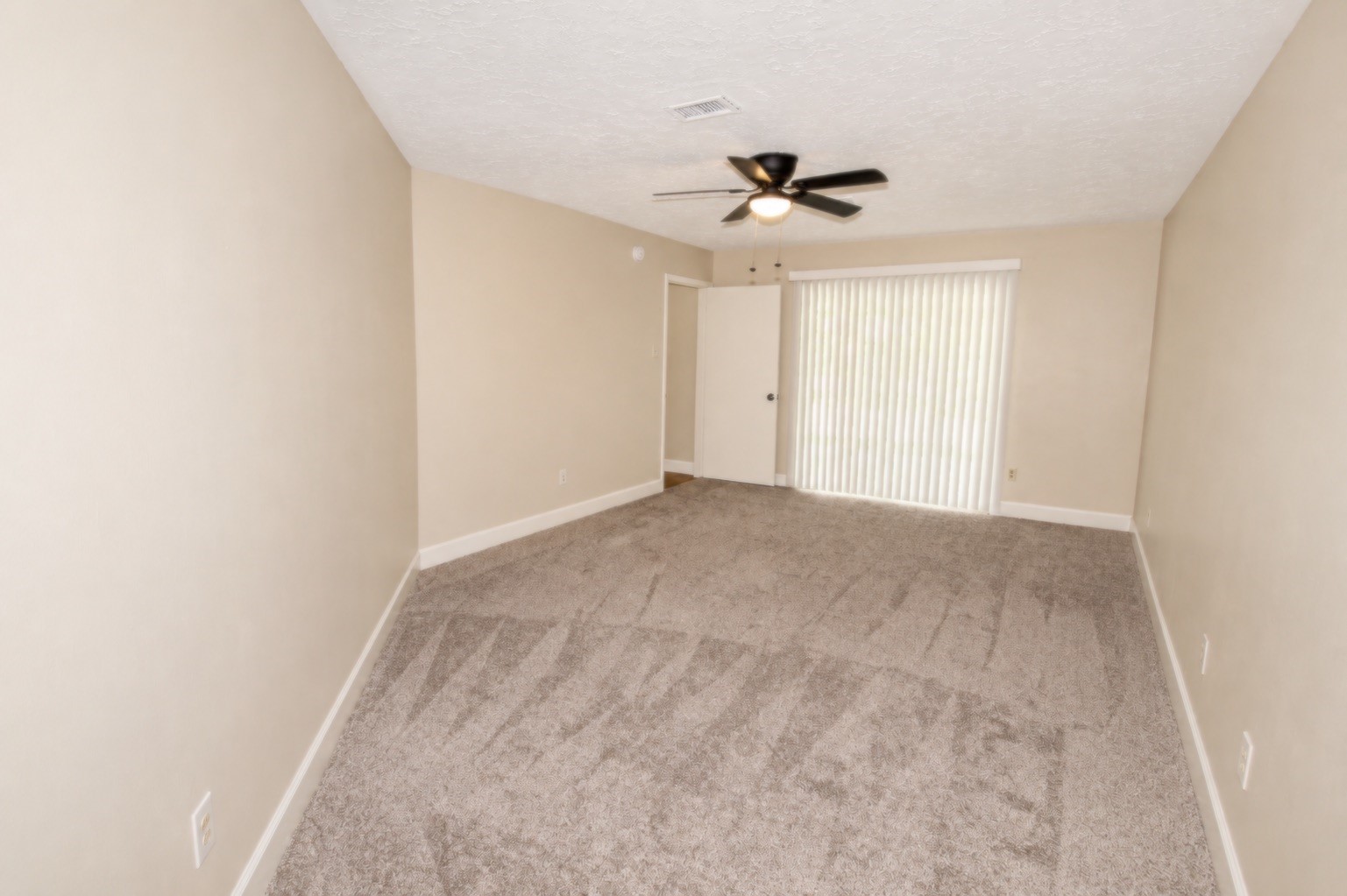 715 Land Grant Drive Property Photo 6