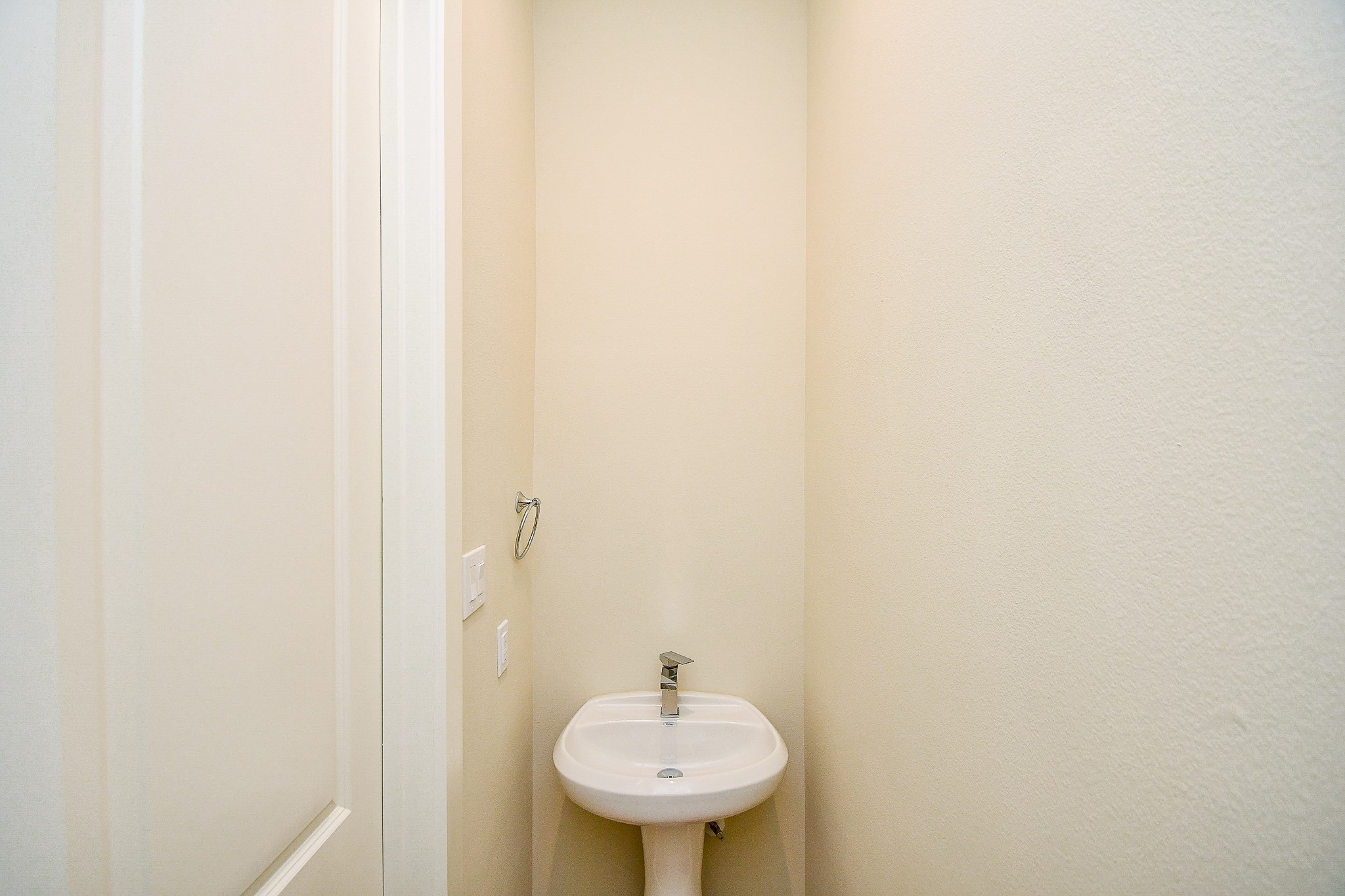 2307 Warhol Way Property Photo 20