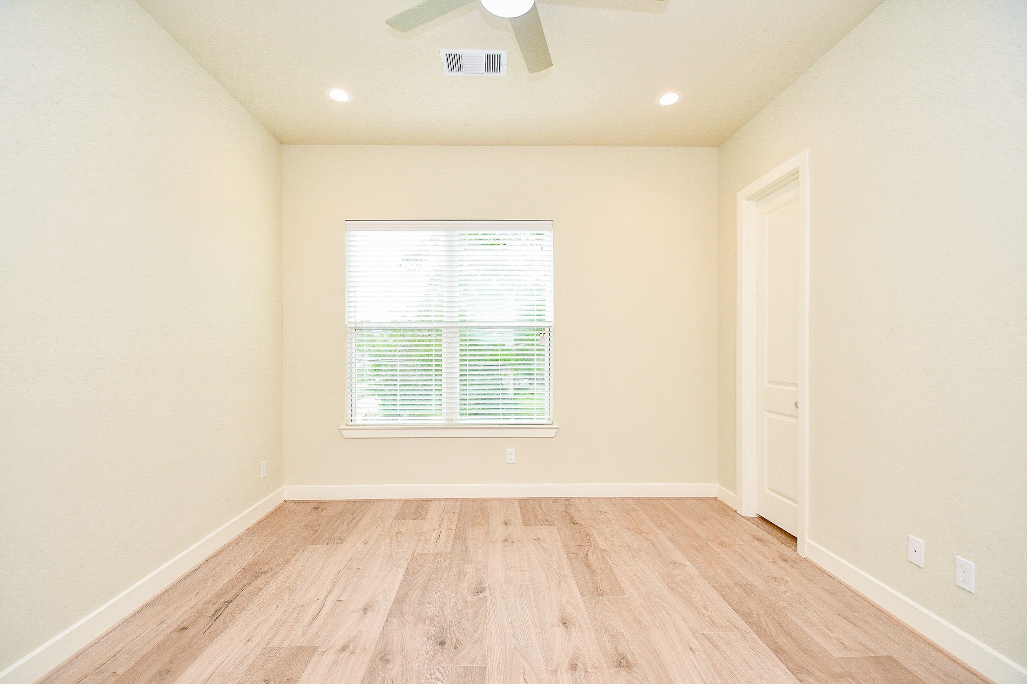 2307 Warhol Way Property Photo 21