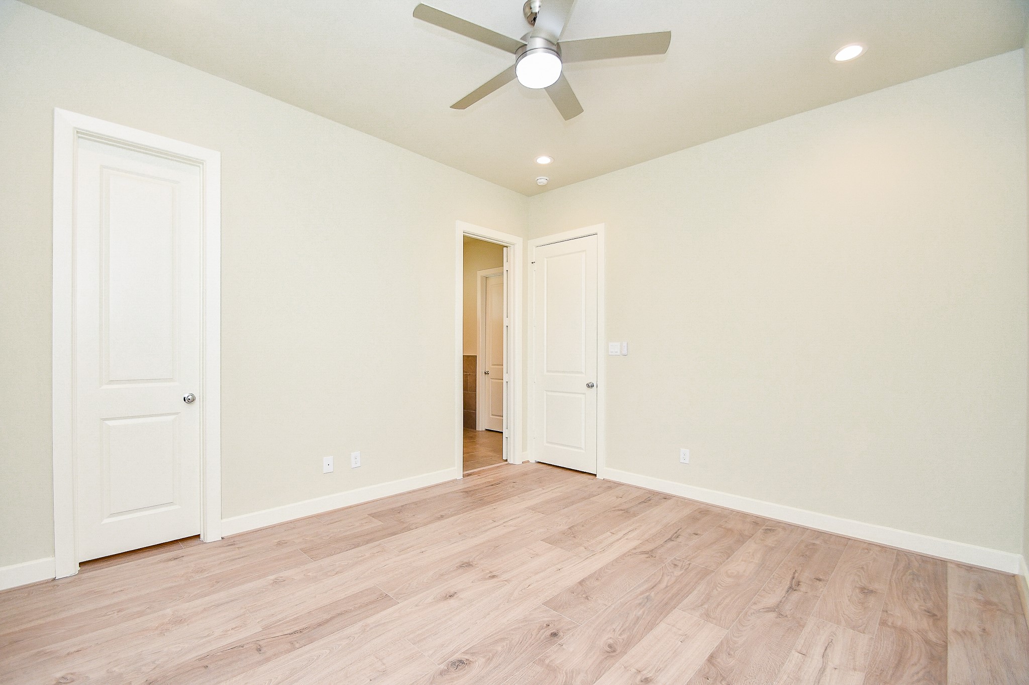 2307 Warhol Way Property Photo 23