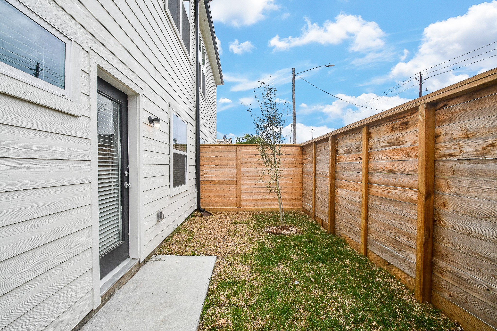 2307 Warhol Way Property Photo 30