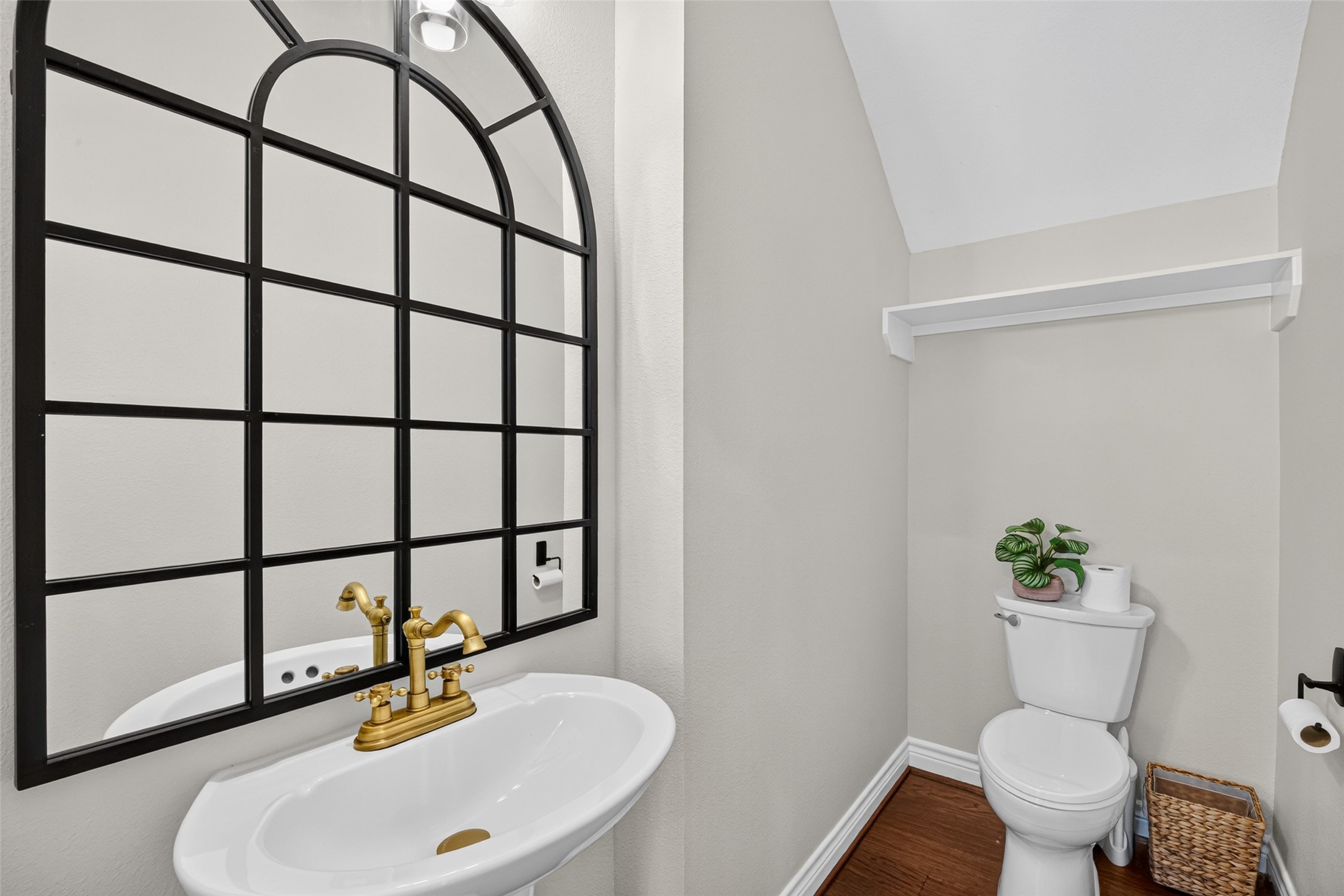 107.5 Shirleen Drive Property Photo 21