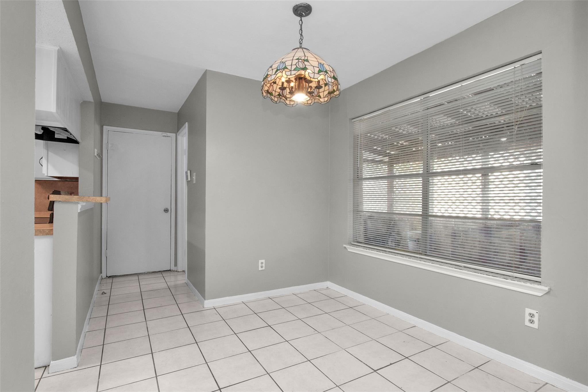 7003 Fox Knoll Lane Property Photo 13