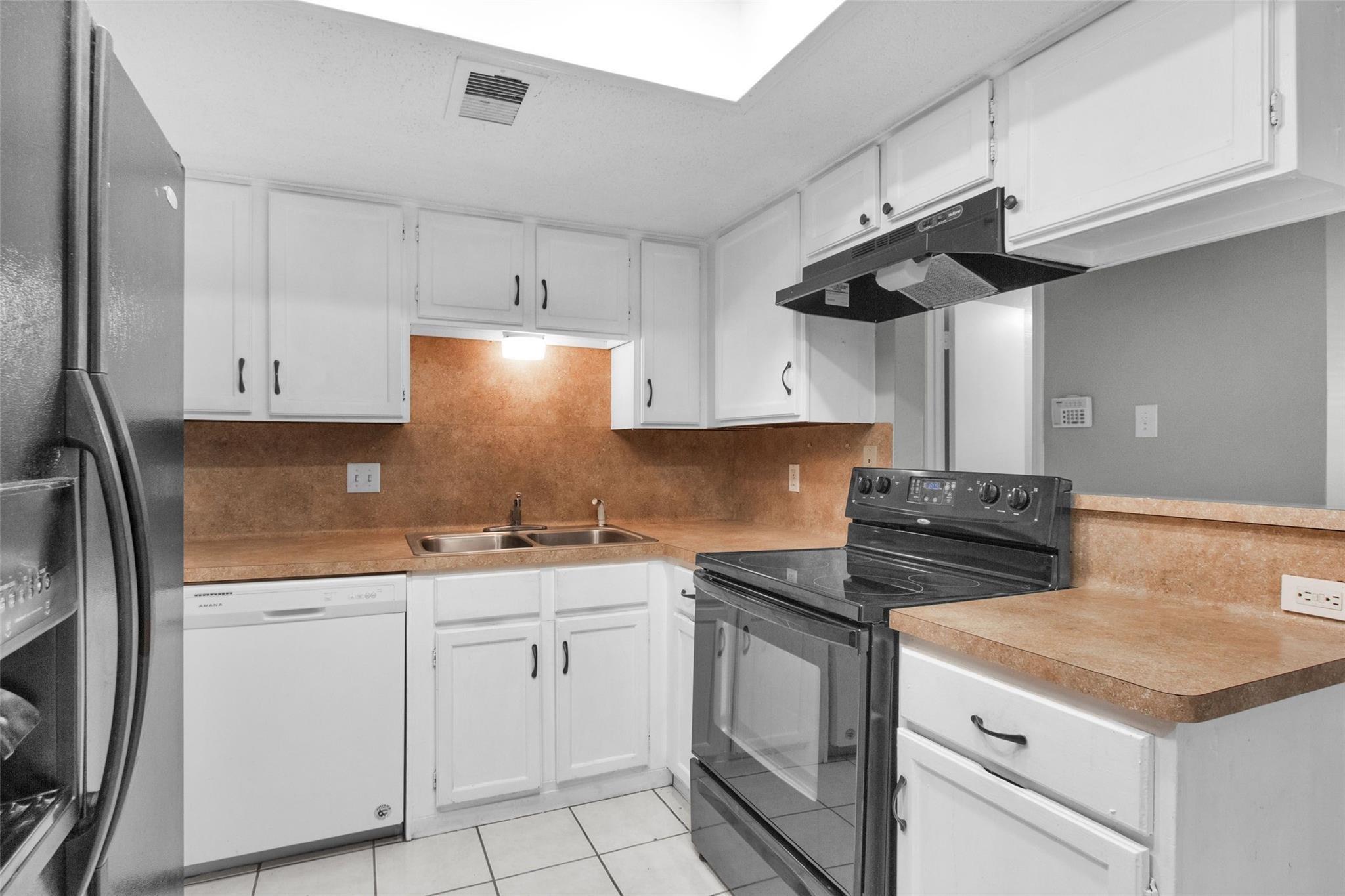 7003 Fox Knoll Lane Property Photo 17