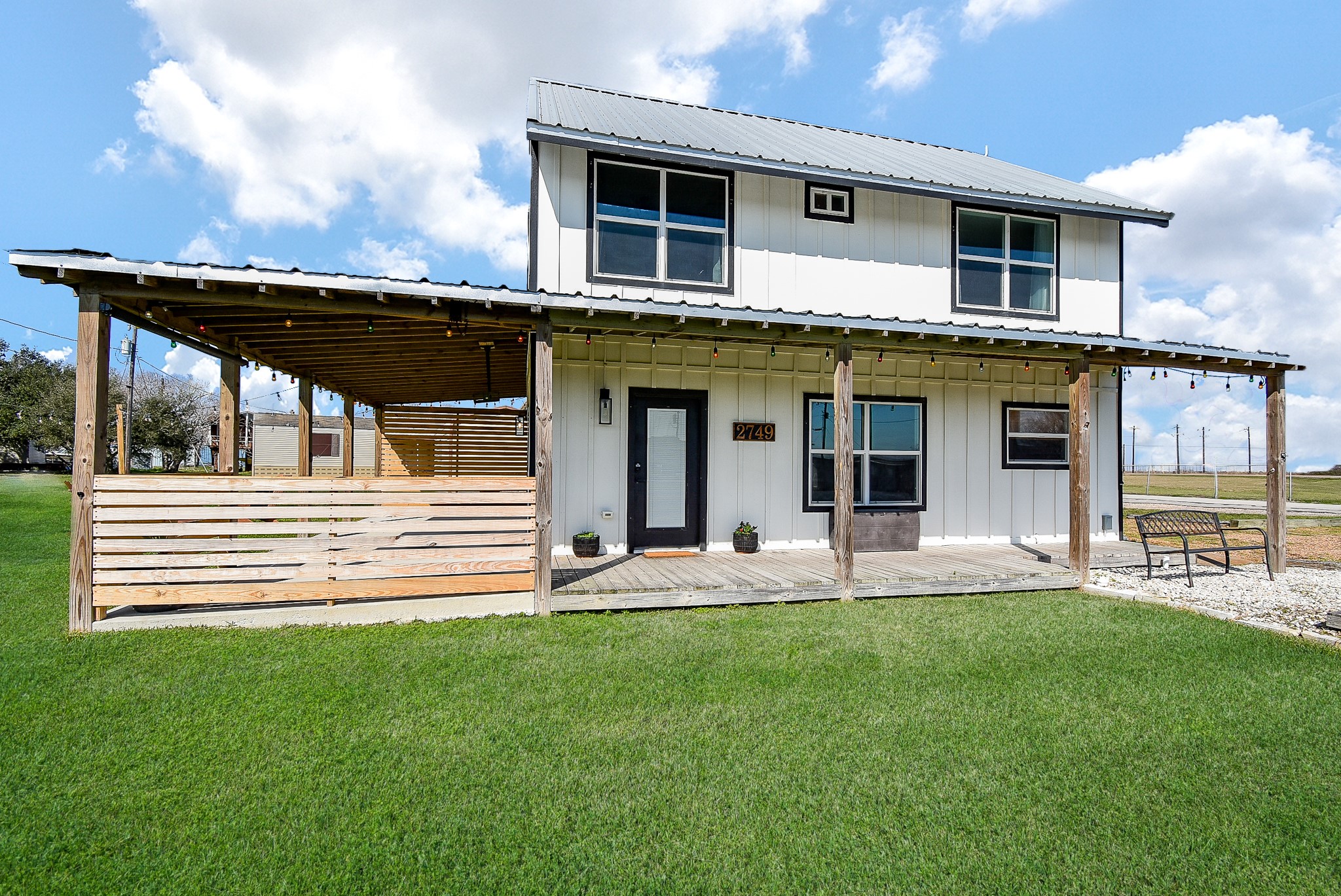 2749 W Bayshore Drive Property Photo