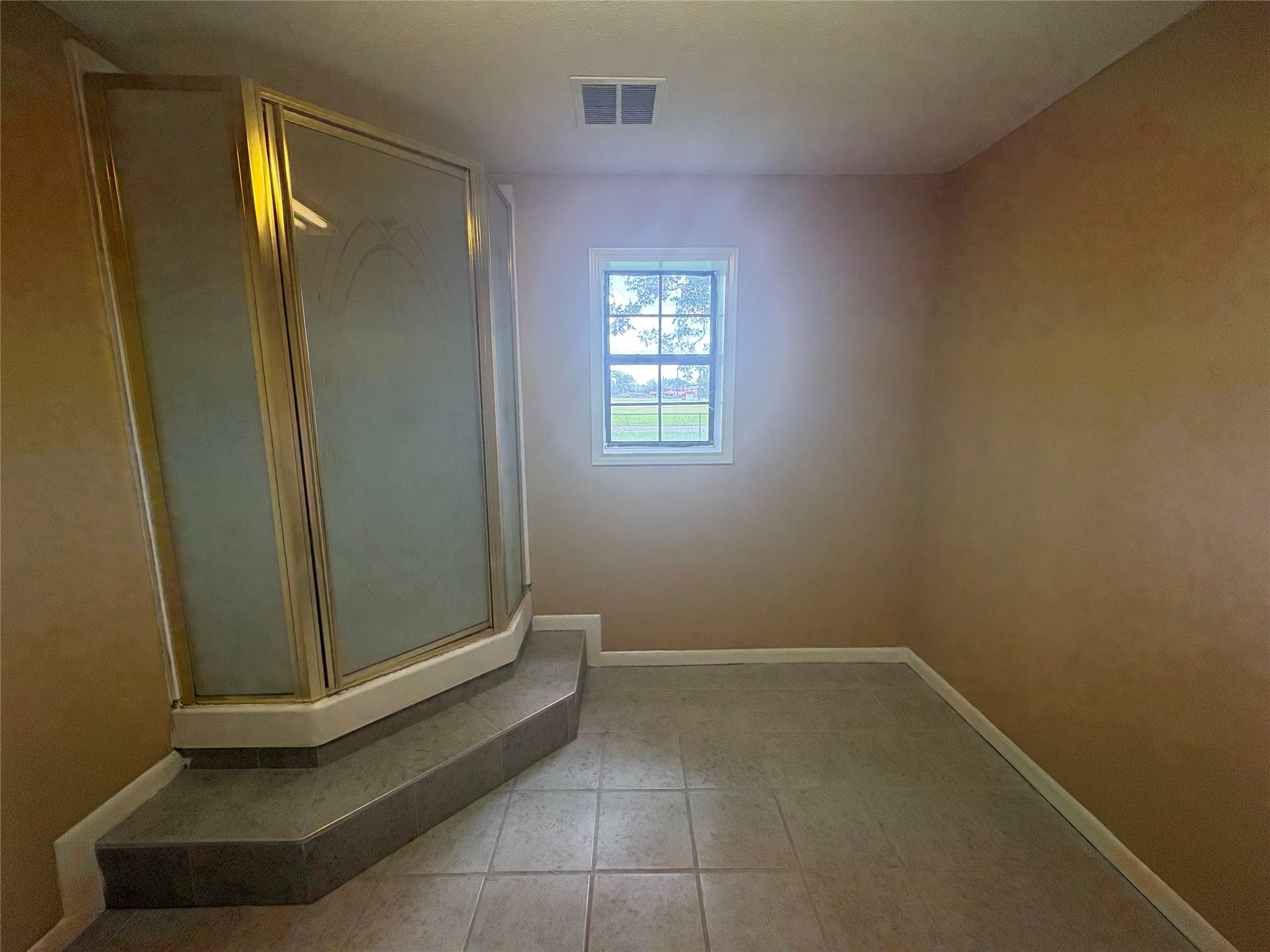 200 Gaines Street 1 Property Photo 10