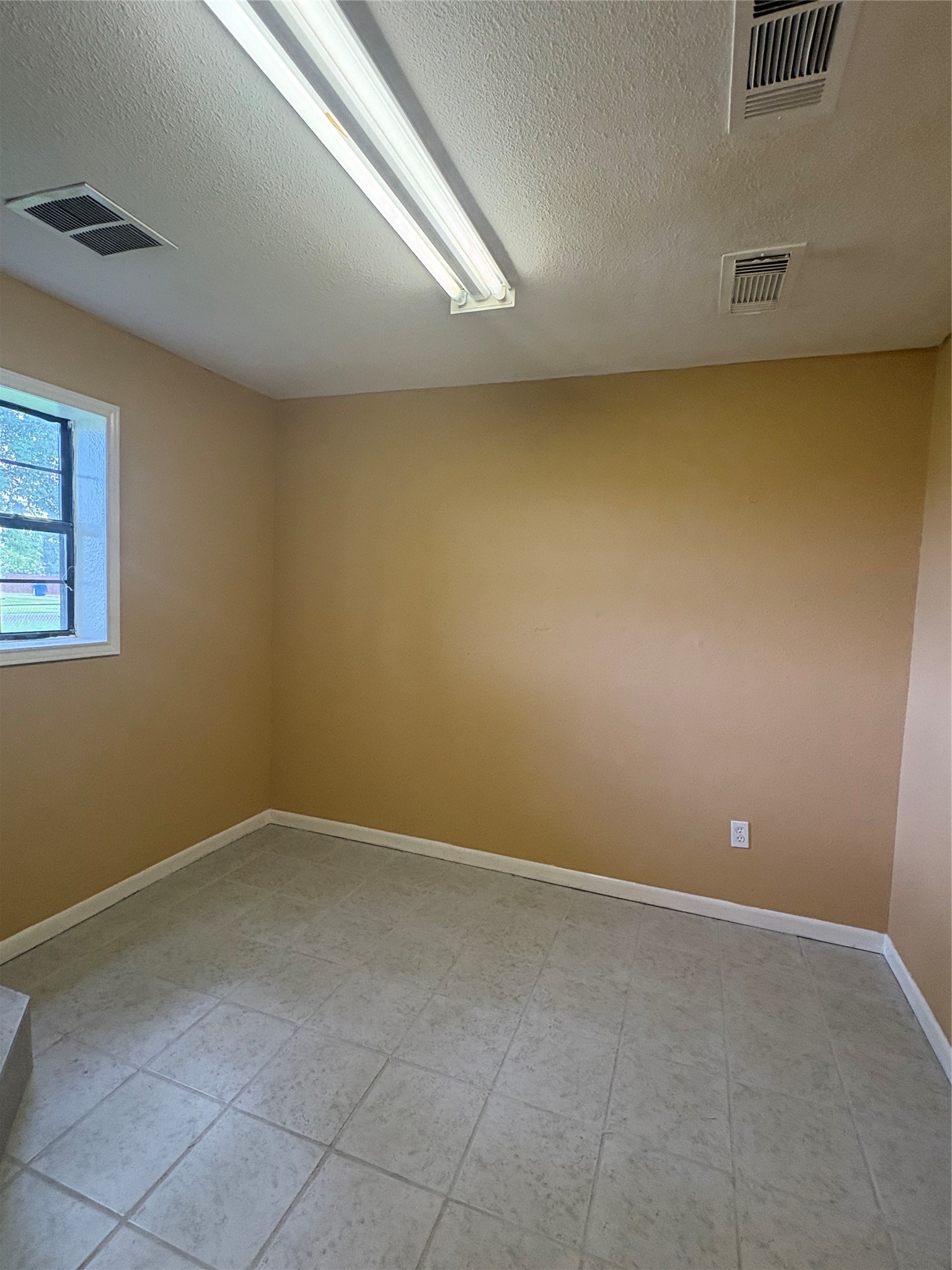 200 Gaines Street 1 Property Photo 11