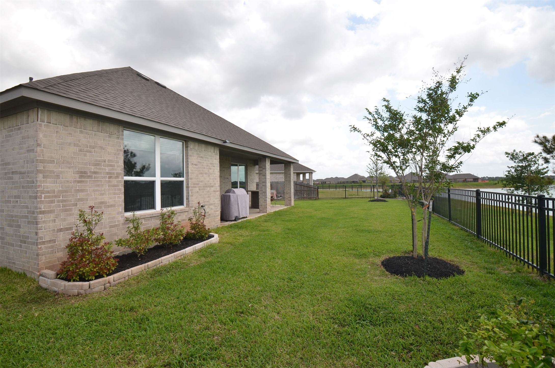1696 Daylight Lake Drive Property Photo 2