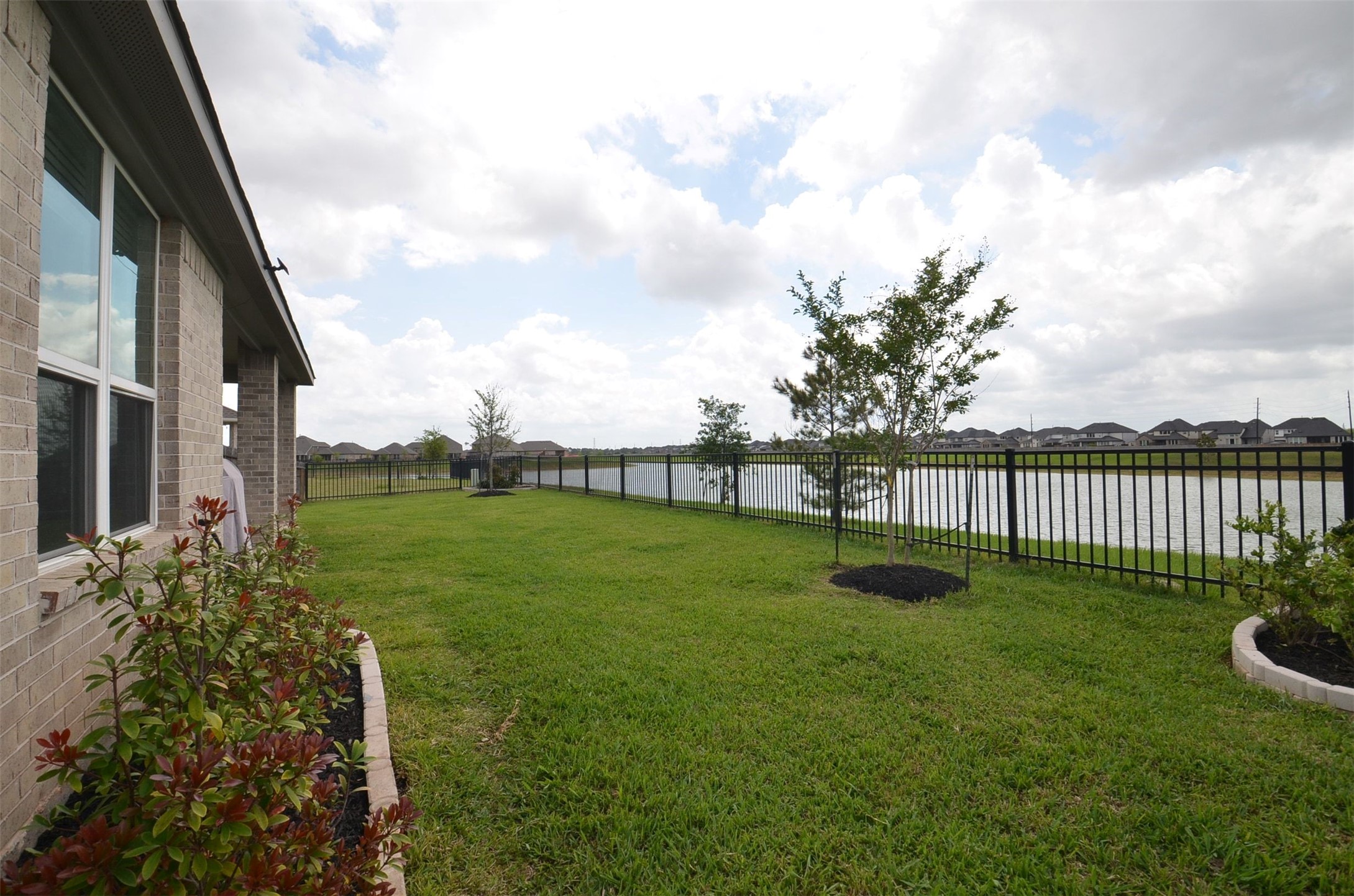 1696 Daylight Lake Drive Property Photo 4