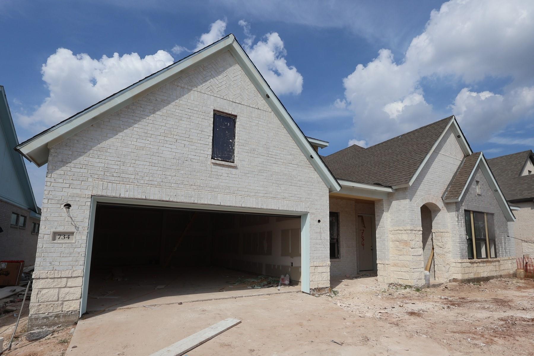 734 Hummingbird Haven Drive Property Photo 5