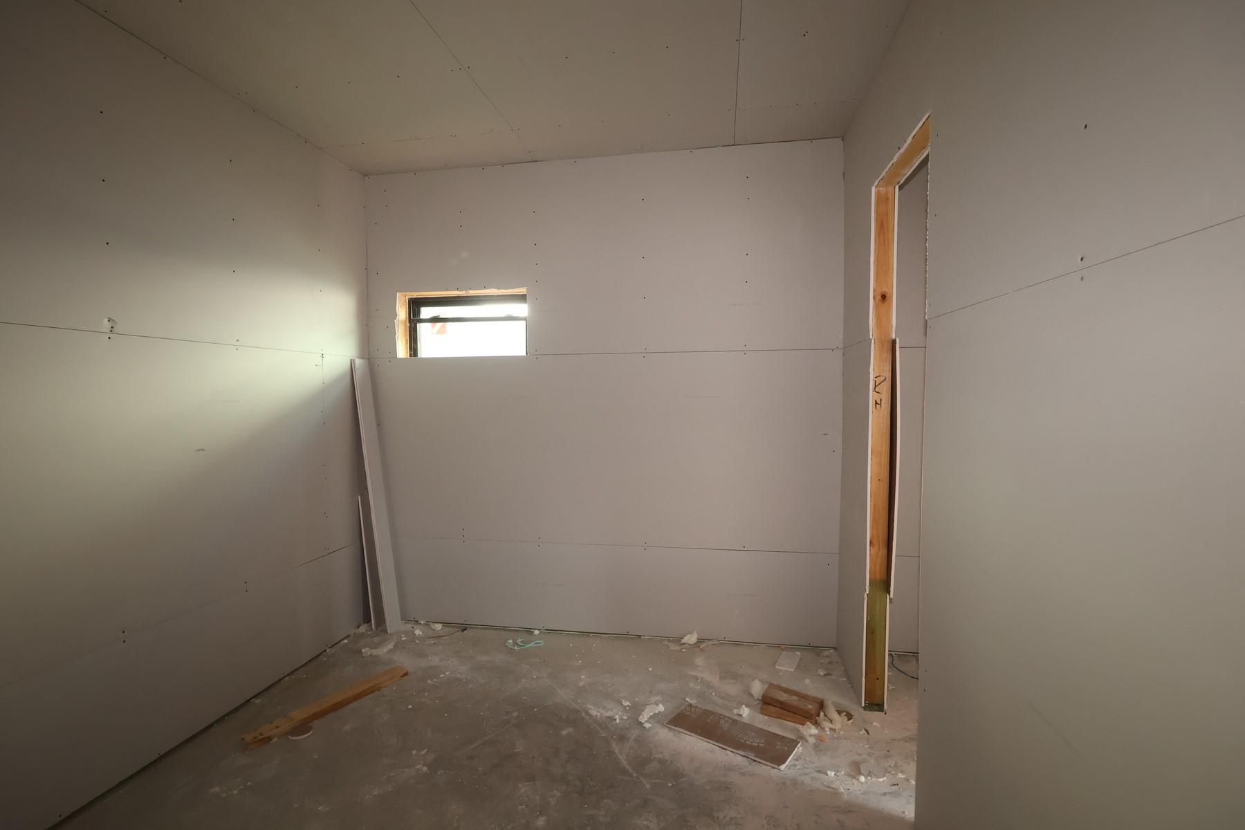 734 Hummingbird Haven Drive Property Photo 8