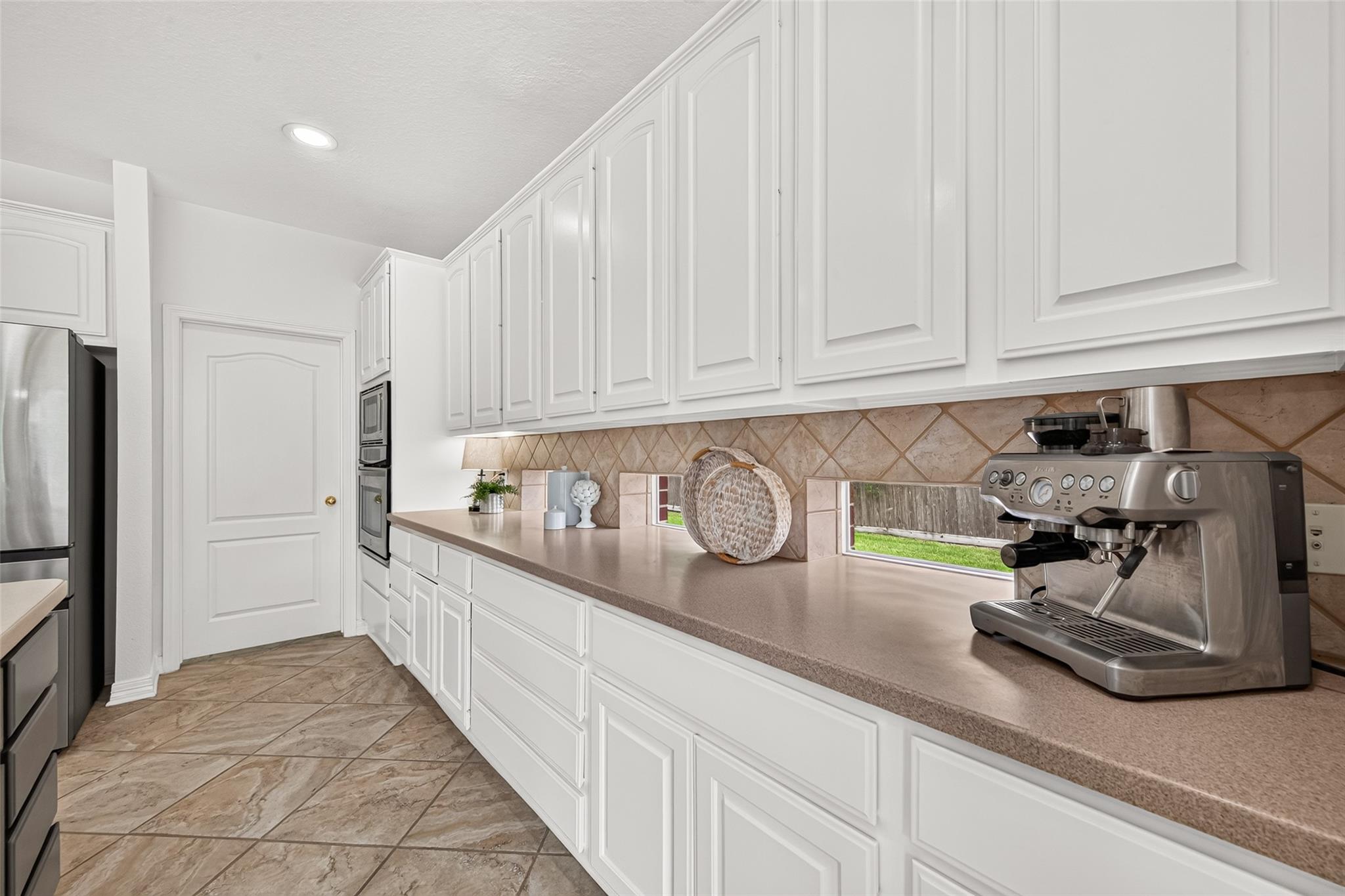 22451 Rustic Meadow Court Property Photo 14