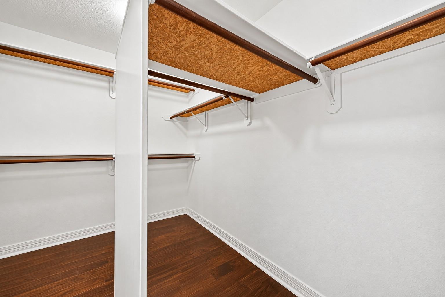 22451 Rustic Meadow Court Property Photo 29