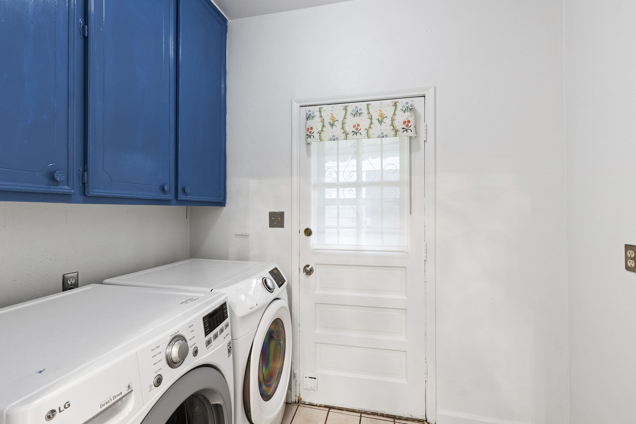 10728 Briar Forest Drive 35 Property Photo 14