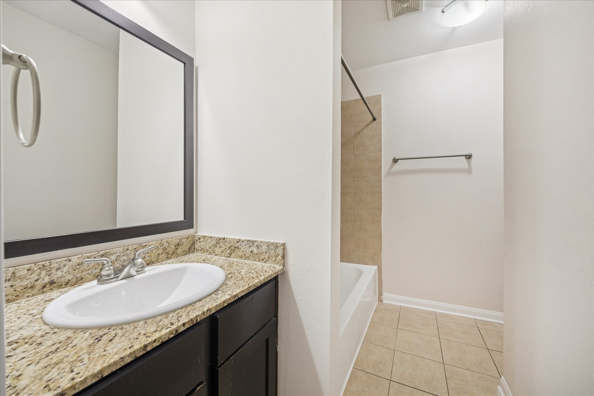 427 W 16th Street 23 Property Photo 7