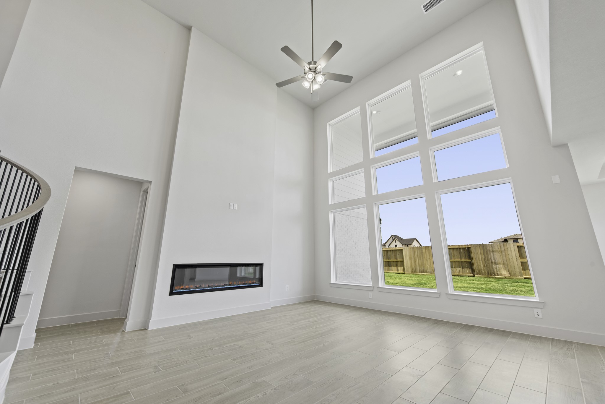 16514 Blissful Day Way Property Photo 3