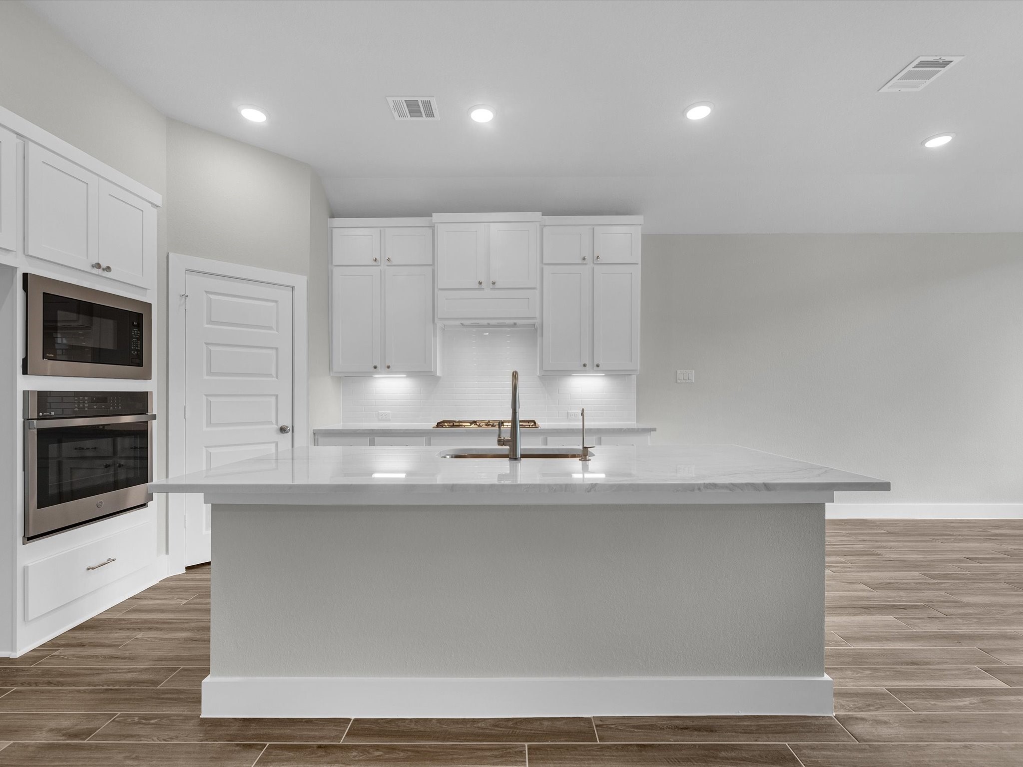 4748 Cascade Ridge Drive Property Photo 2