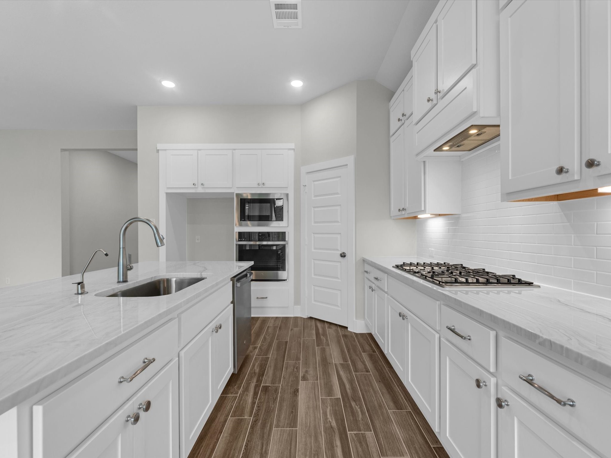 4748 Cascade Ridge Drive Property Photo 3