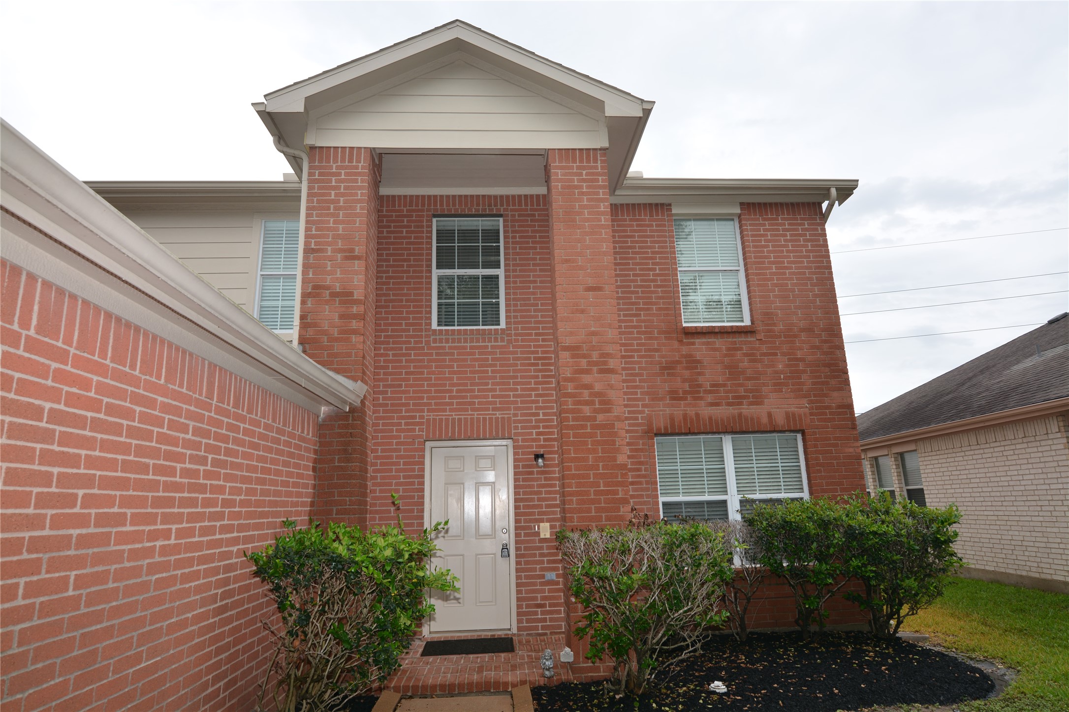 3903 Brighton Springs Lane Property Photo 2