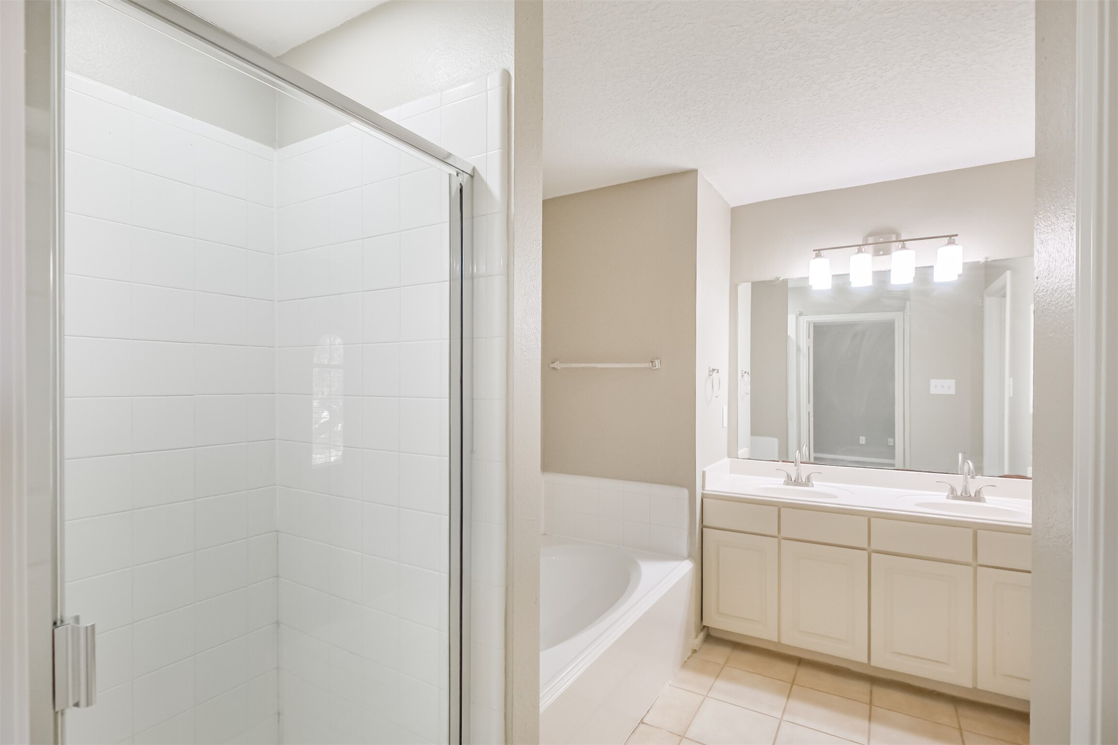 5626 Calm Court Property Photo 22