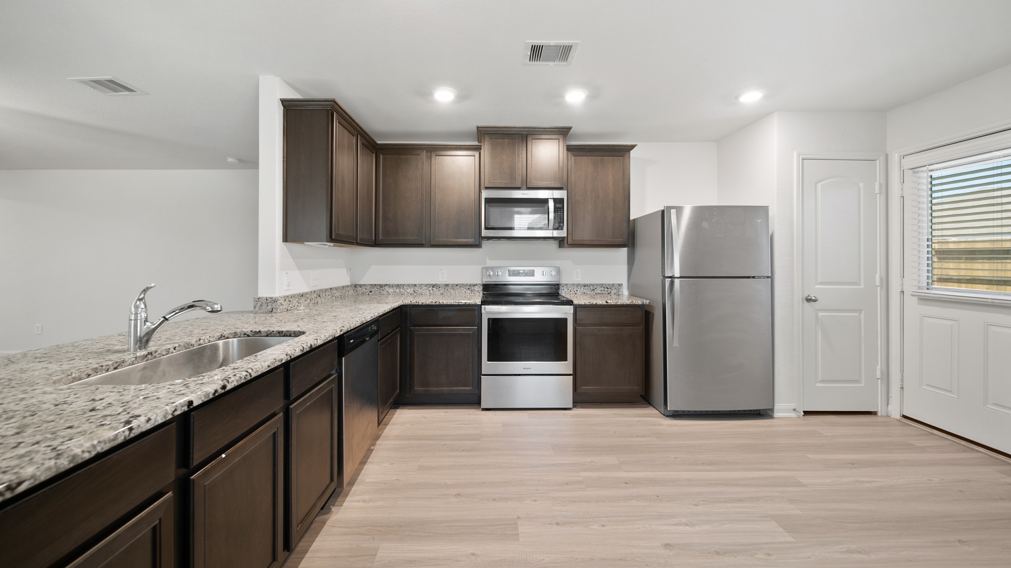 8410 Bermuda Blue Road Property Photo 3