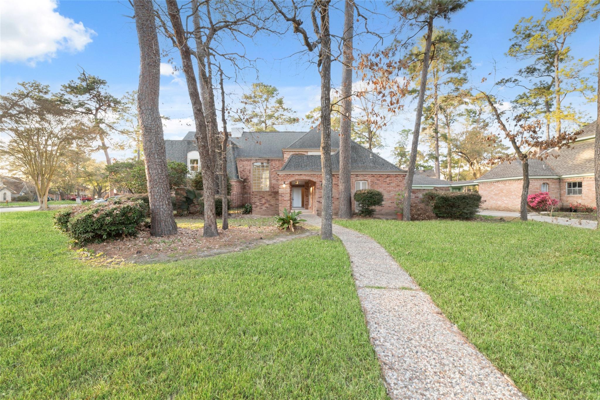 8322 Oak Moss Drive Property Photo 1