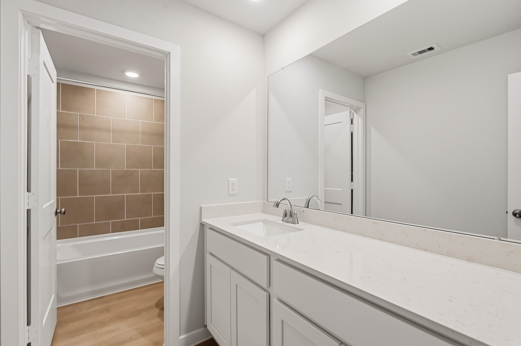 4022 Bay Court Property Photo 19